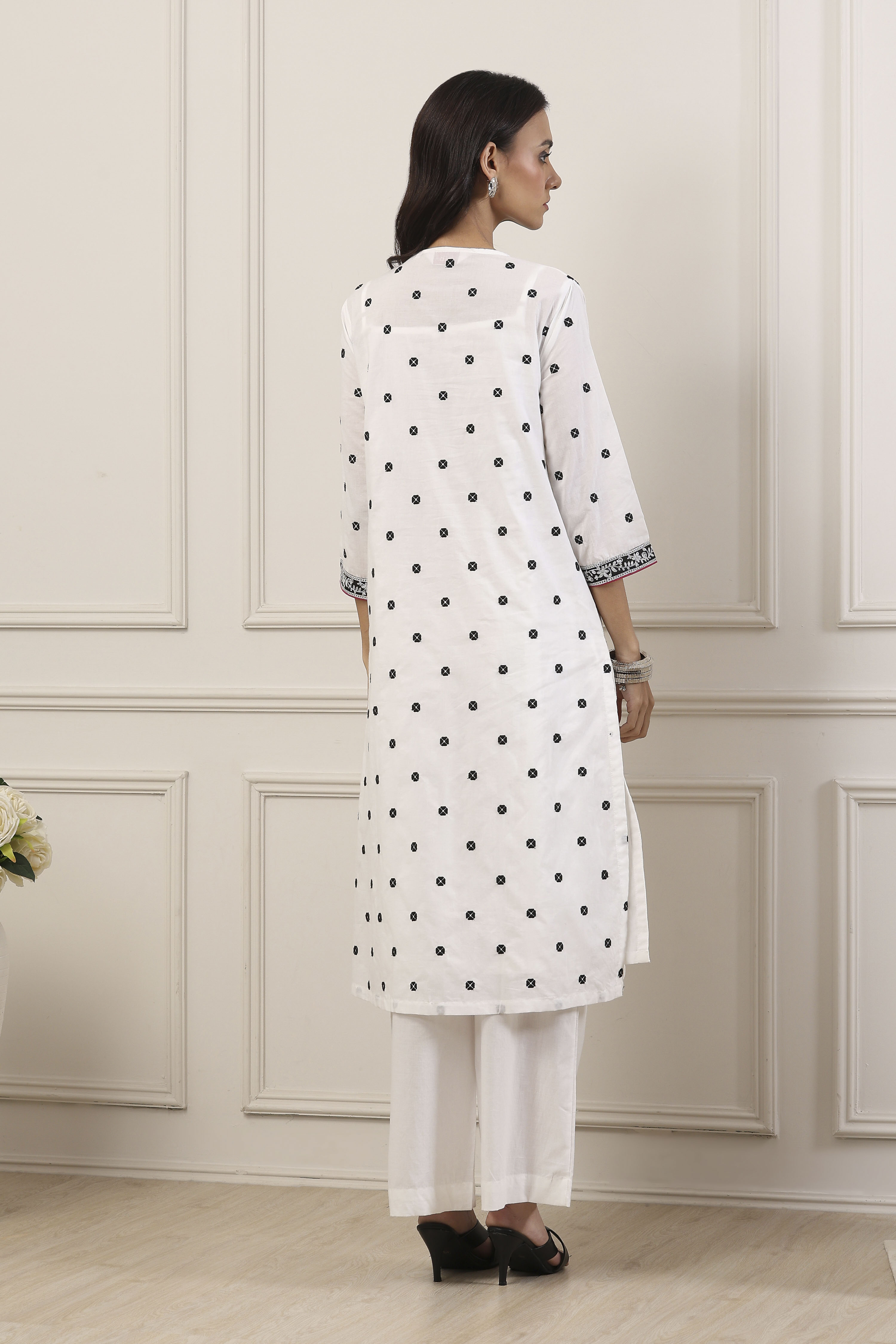 White & Black Cotton Floral Embroidered Straight Suit Set image number 3