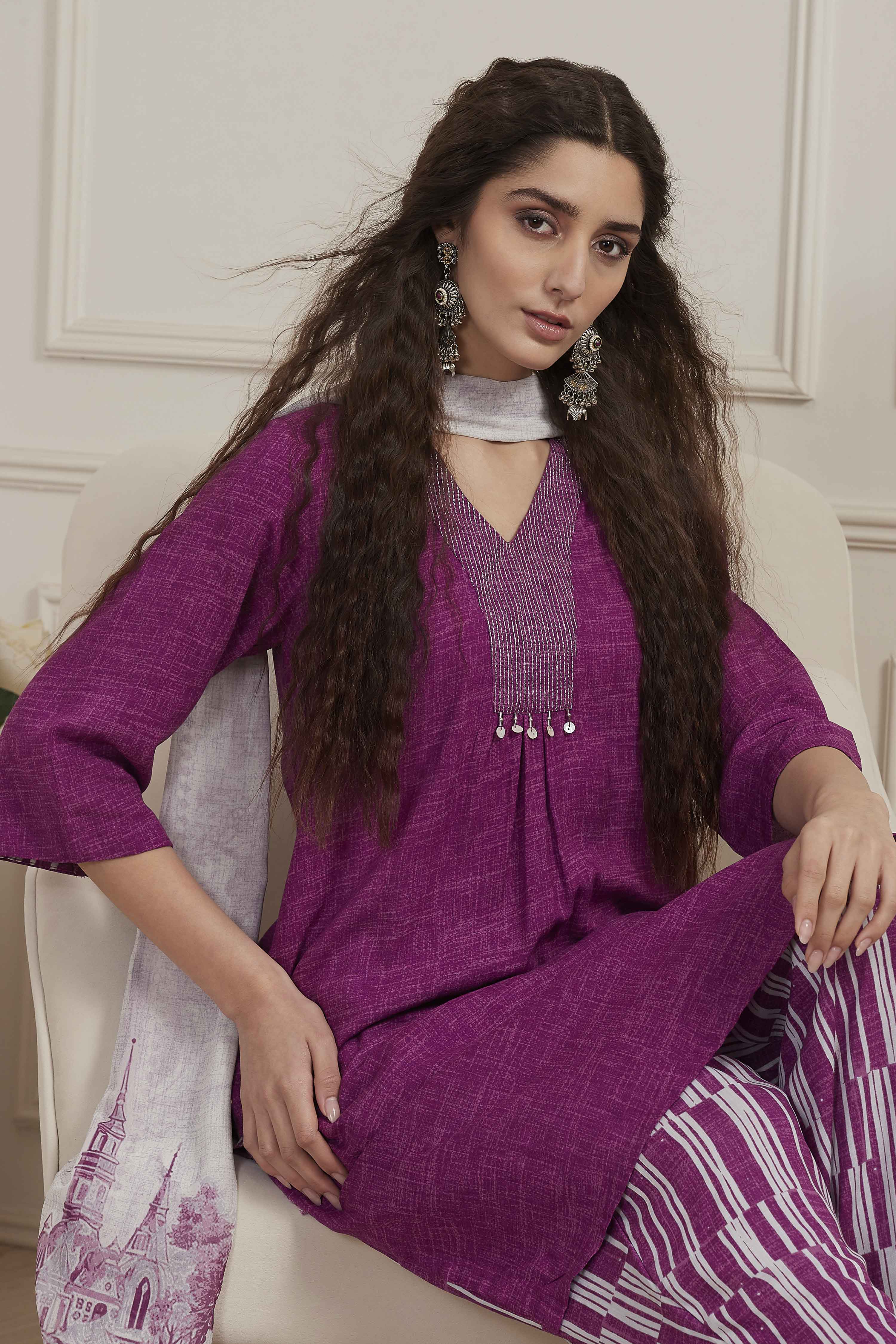 Purple Printed Straight Suit Set image number 7