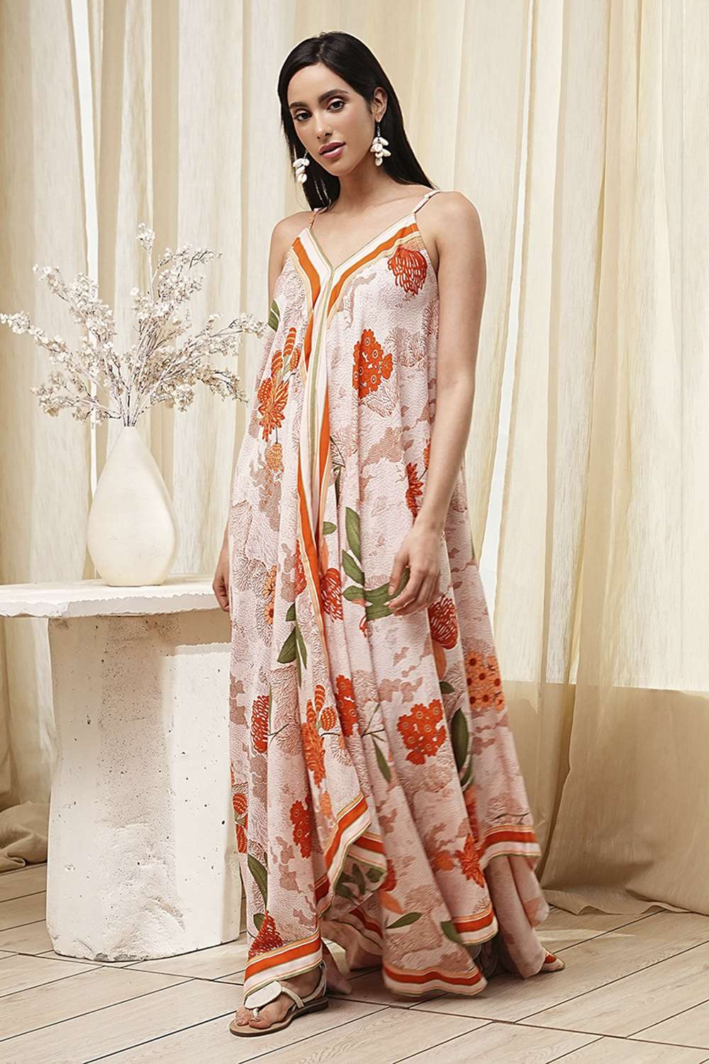 Beige Floral Printed Strappy Relaxed Maxi Dress image number 5