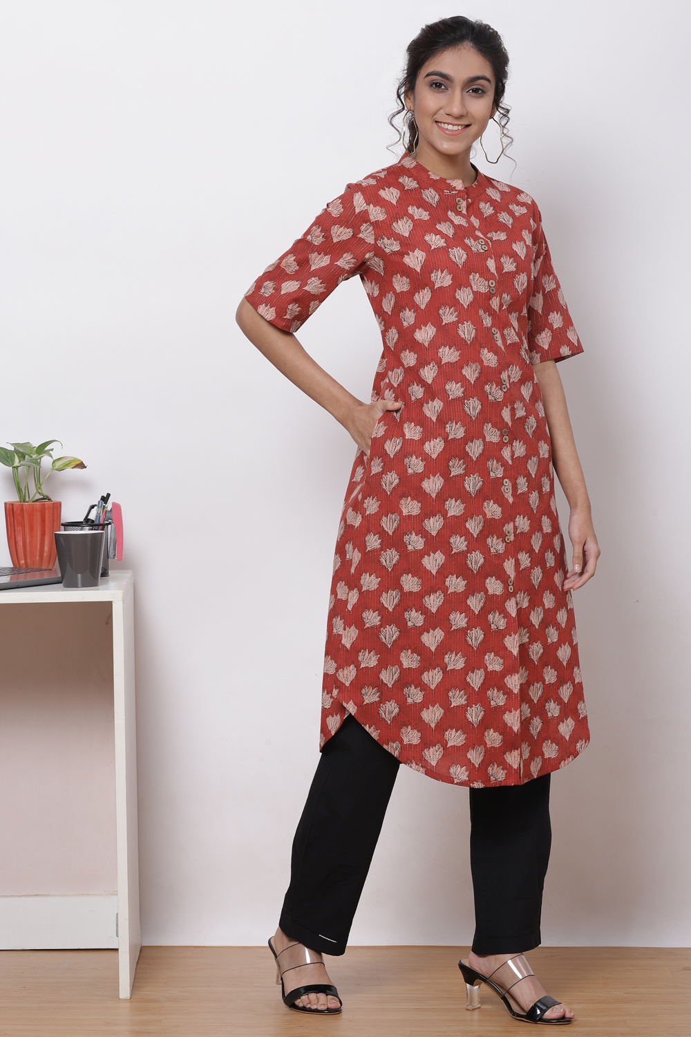 Terracotta Cotton Straight Kurta image number 3