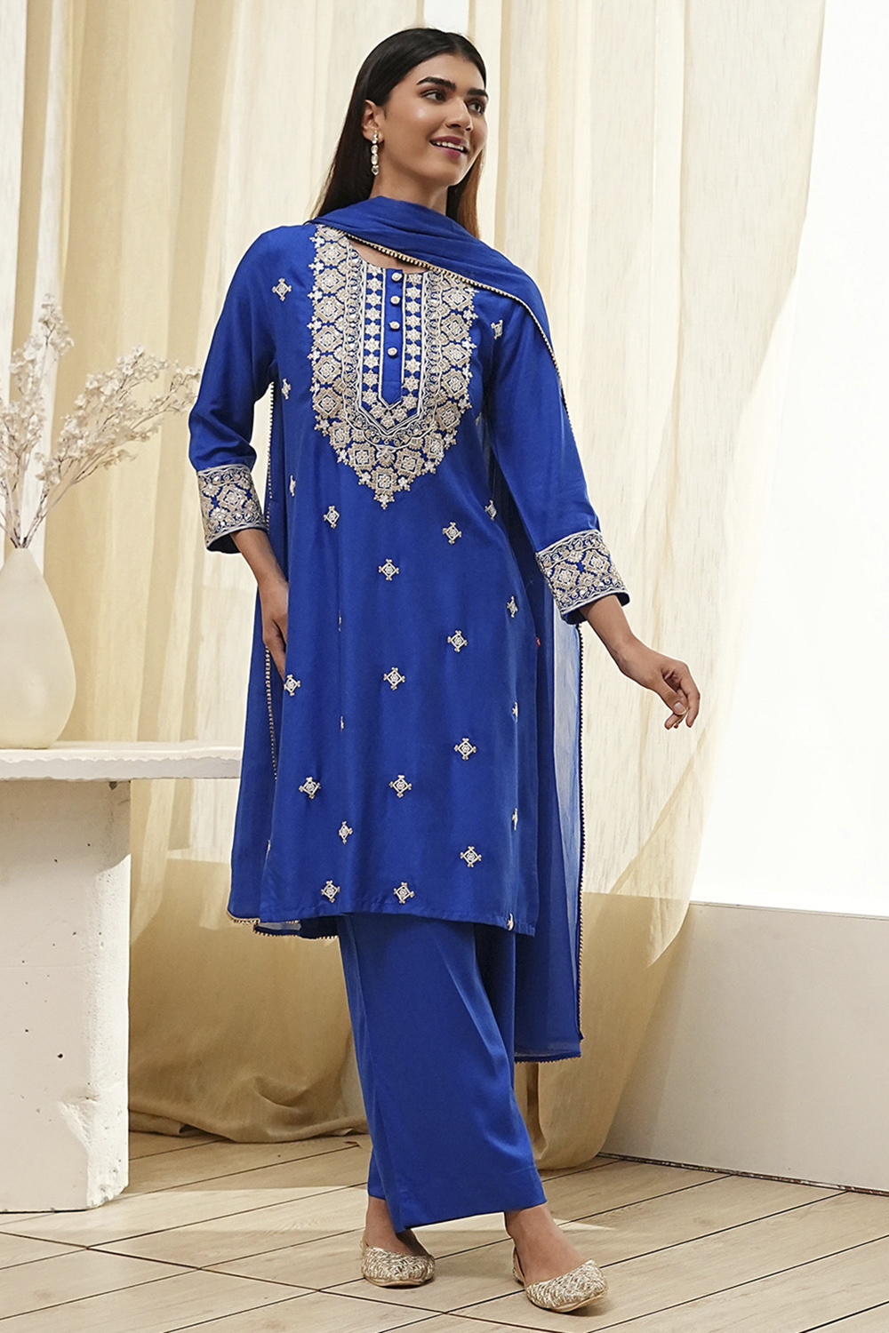 Blue Embroidered Straight Suit Set image number 6