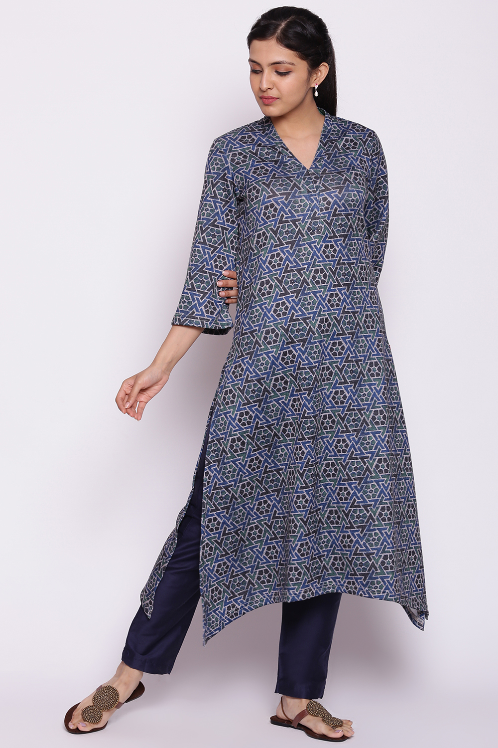 Olive Green Winter Printed Kurta image number 4