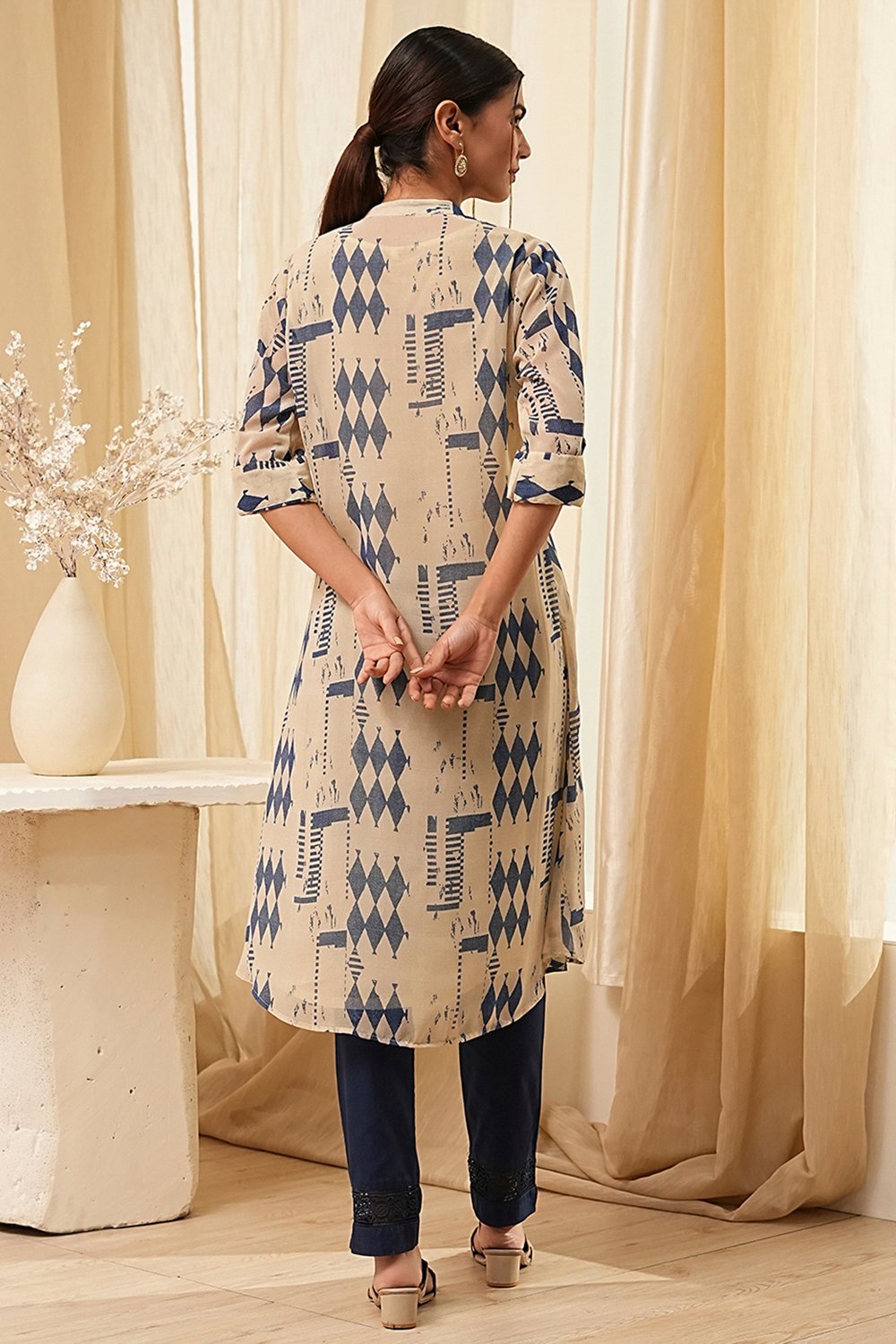 Beige Printed A-Line Kurta image number 3