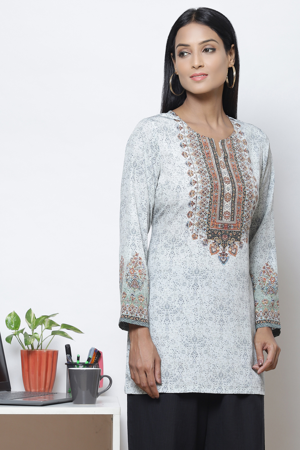 Grey Straight Art Silk Short Printed Kurti image number 4