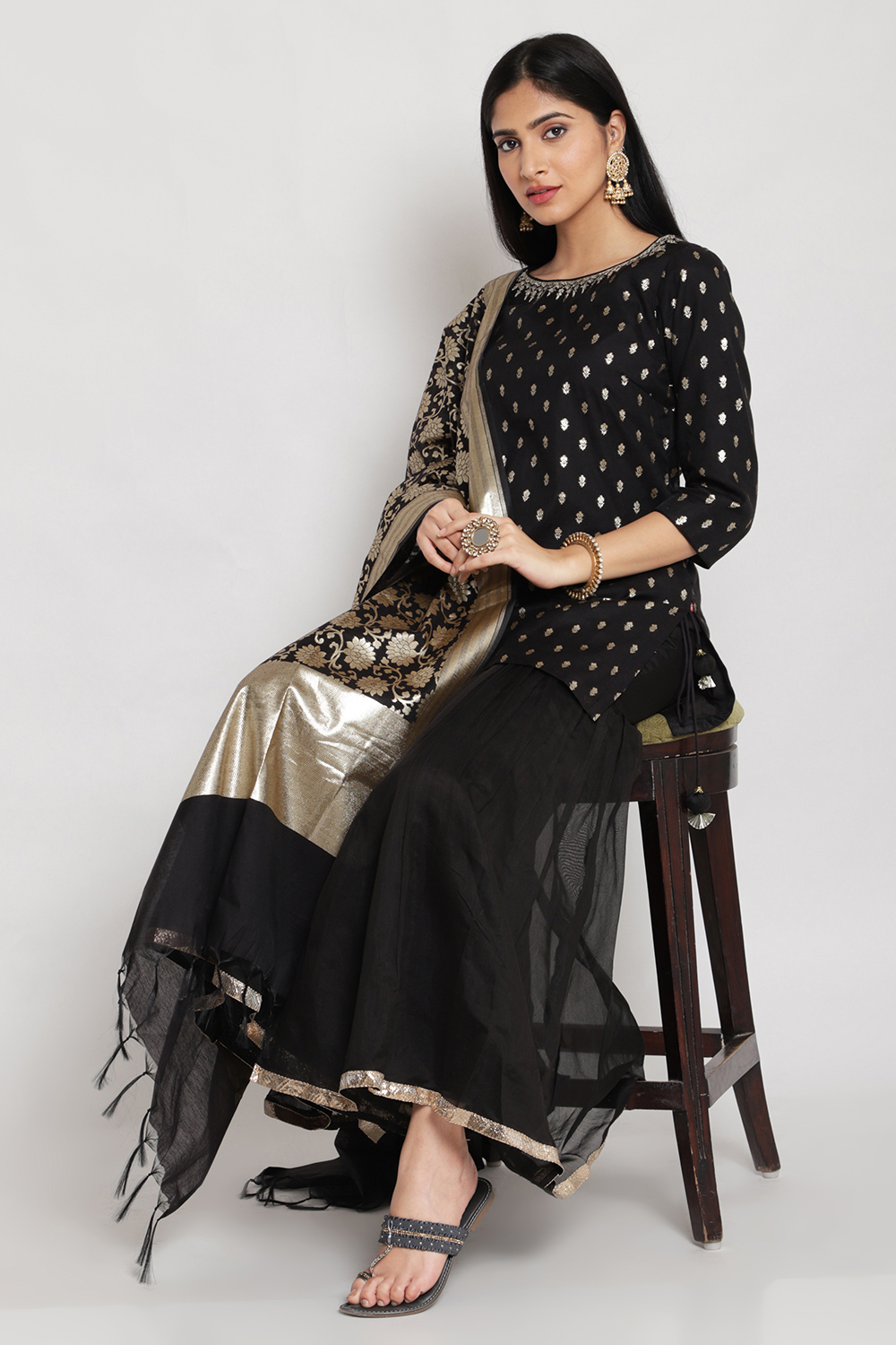 Black Metallic Kurta Garara Suit Set image number 4