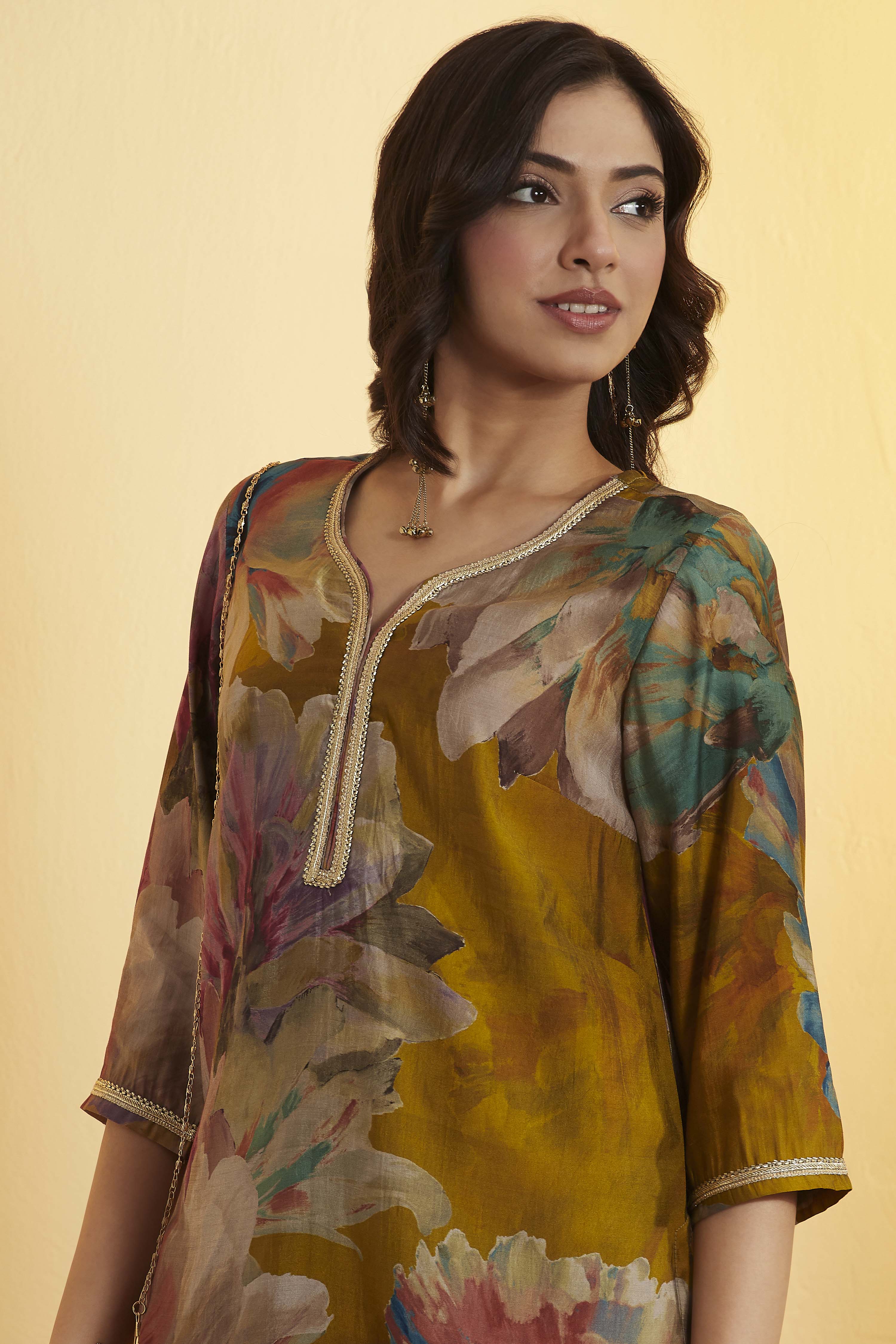 Berry Pink Poly Viscose Floral Straight Kurta image number 1