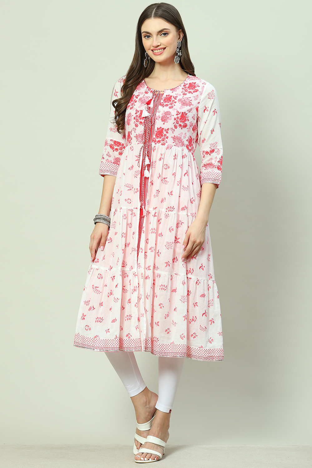 Blue Cotton Tiered Kurta image number 5