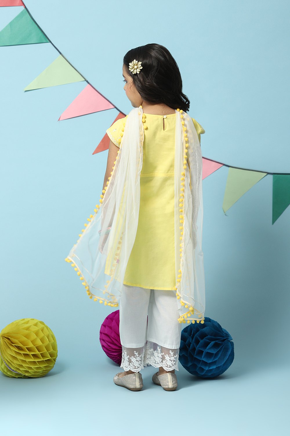 Yellow Cotton Straight Kurta Straight Palazzo Suit Set image number 4