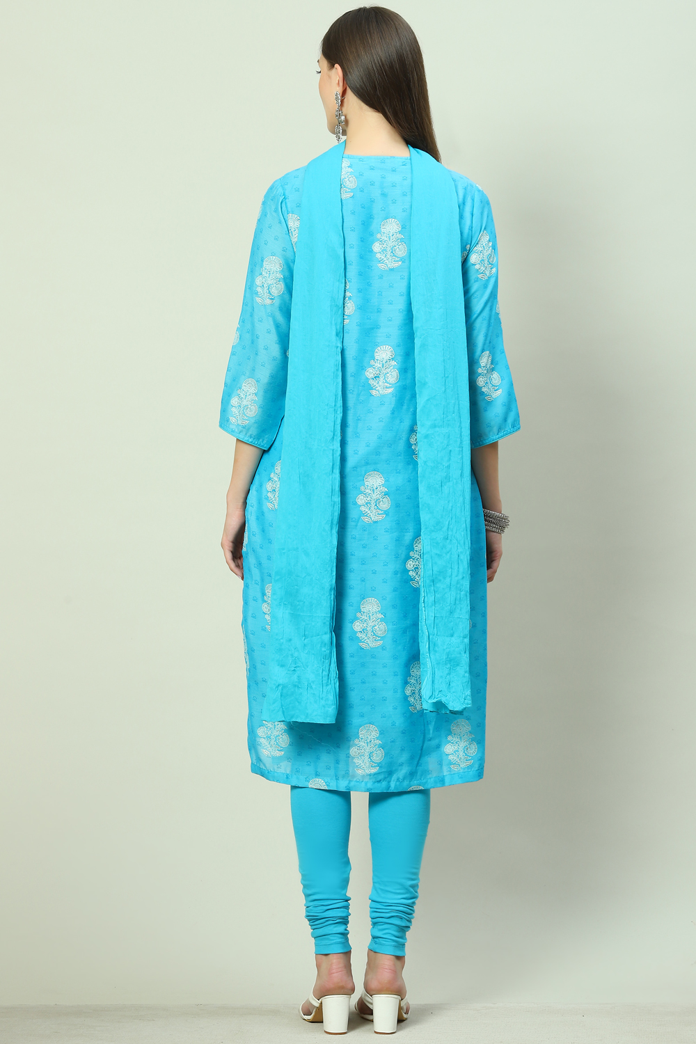 Peach Straight Kurta Churidar Suit Set image number 4