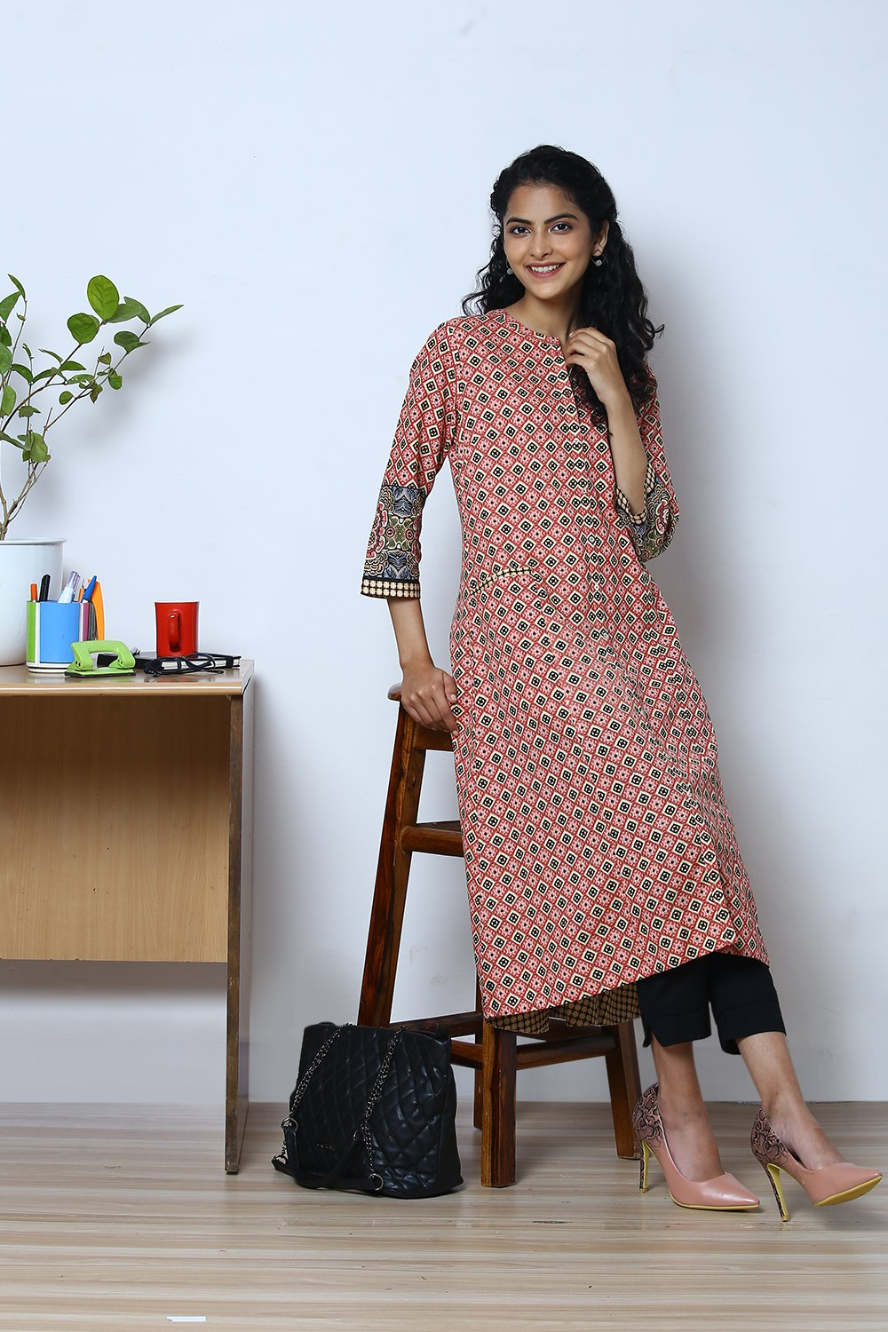 Pink Cotton Flax Printed Kurta image number 3