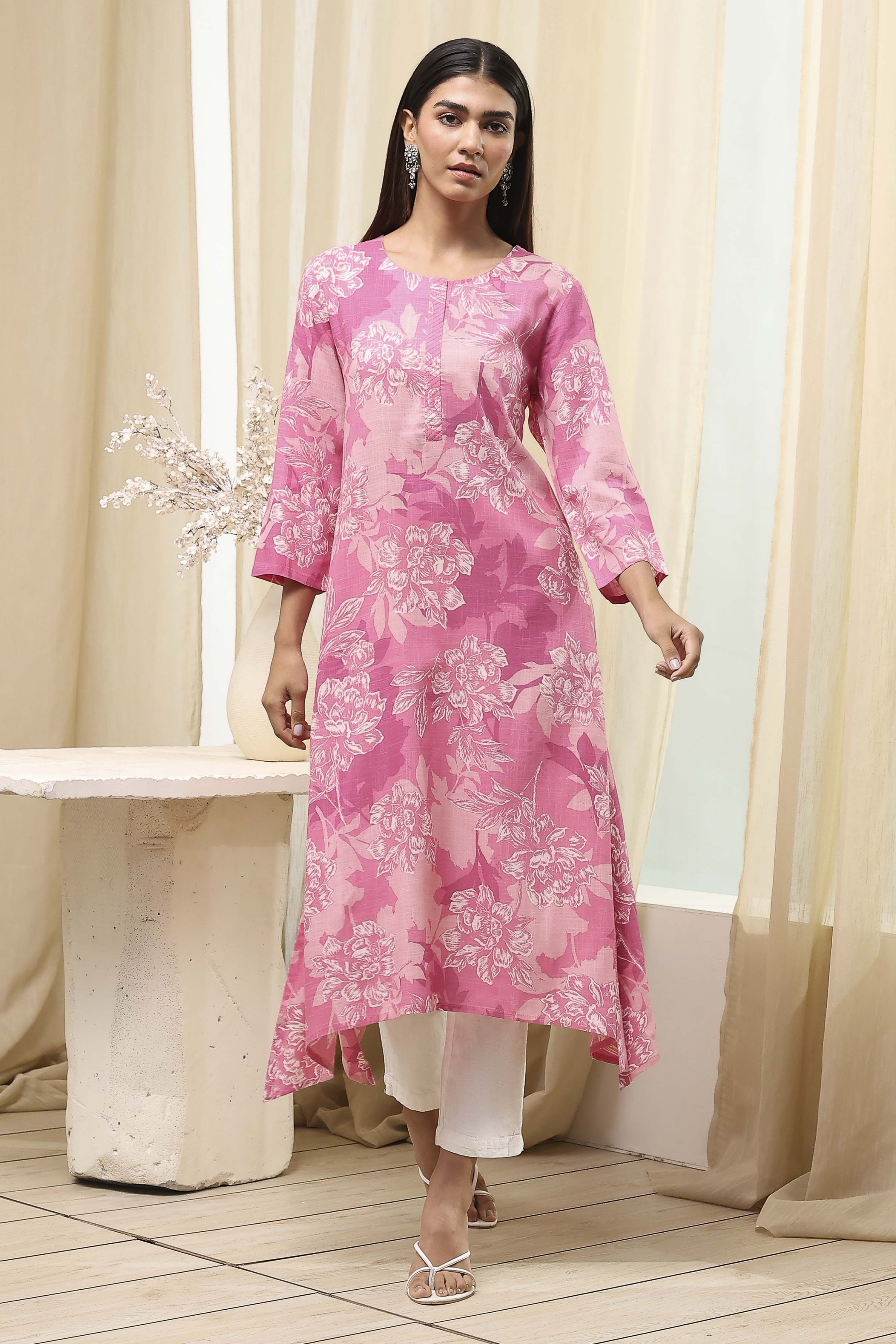 Charcoal Floral Printed Straight Kurta image number 0