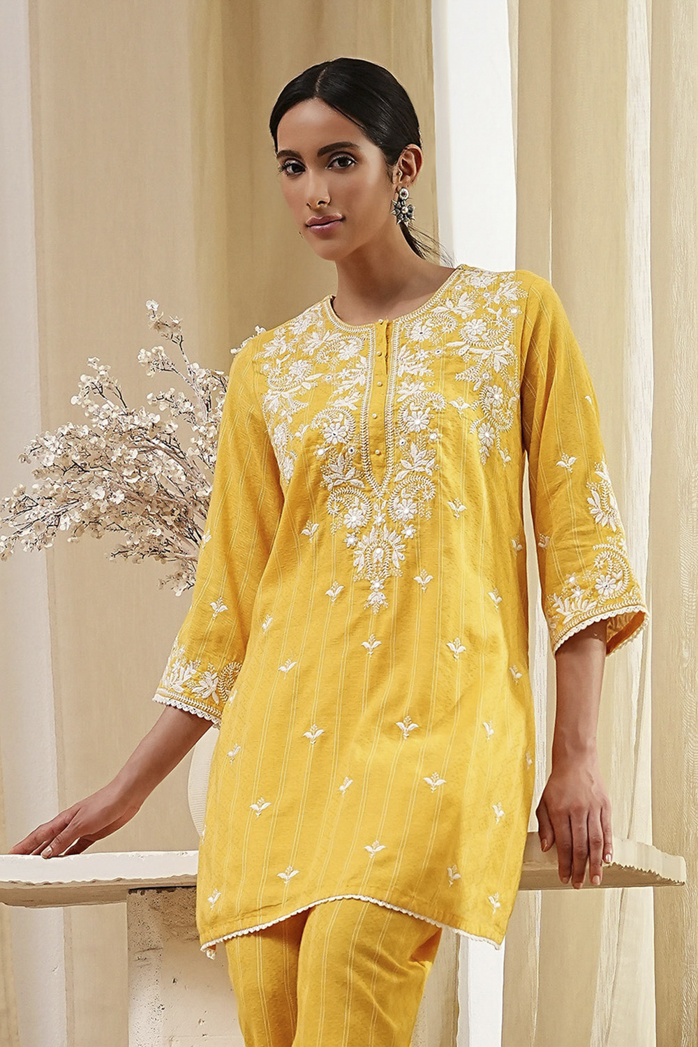 Blue Cotton Embroidered Straight Kurta Set image number 7