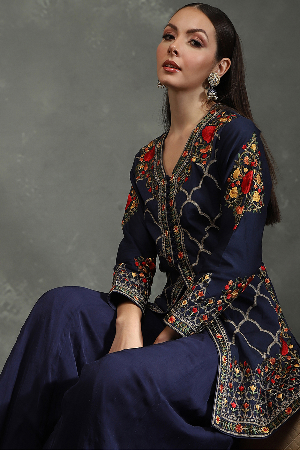 Blue Silk Chanderi Floral Straight Suit Set image number 7