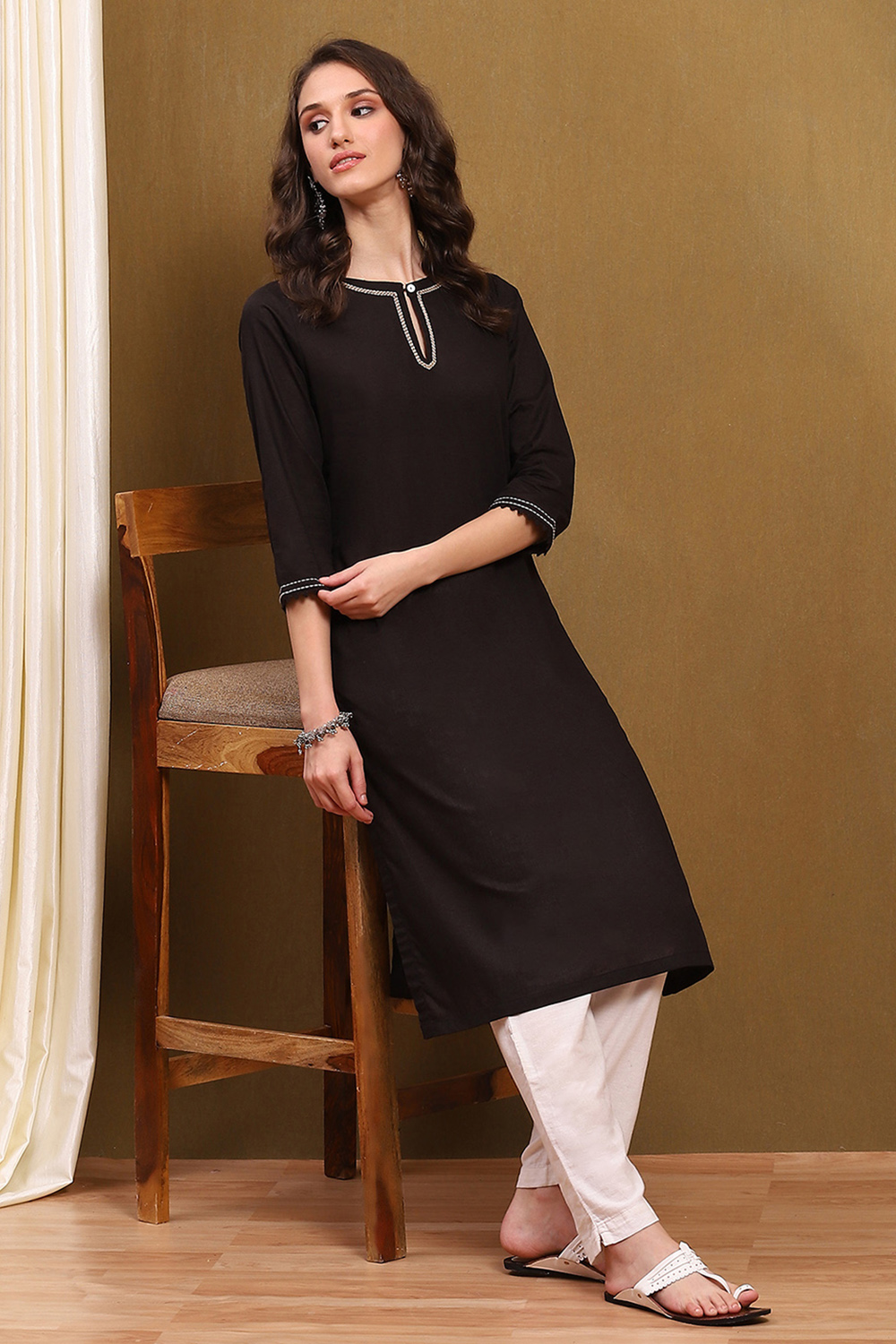 Beige Cotton Blend Solid Straight Kurta image number 0