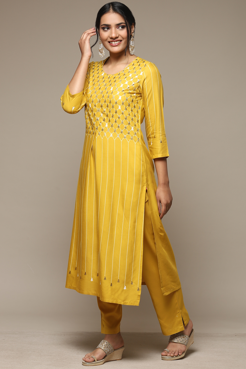 Fuschia Rayon Straight Kurta Pant Suit Set image number 3