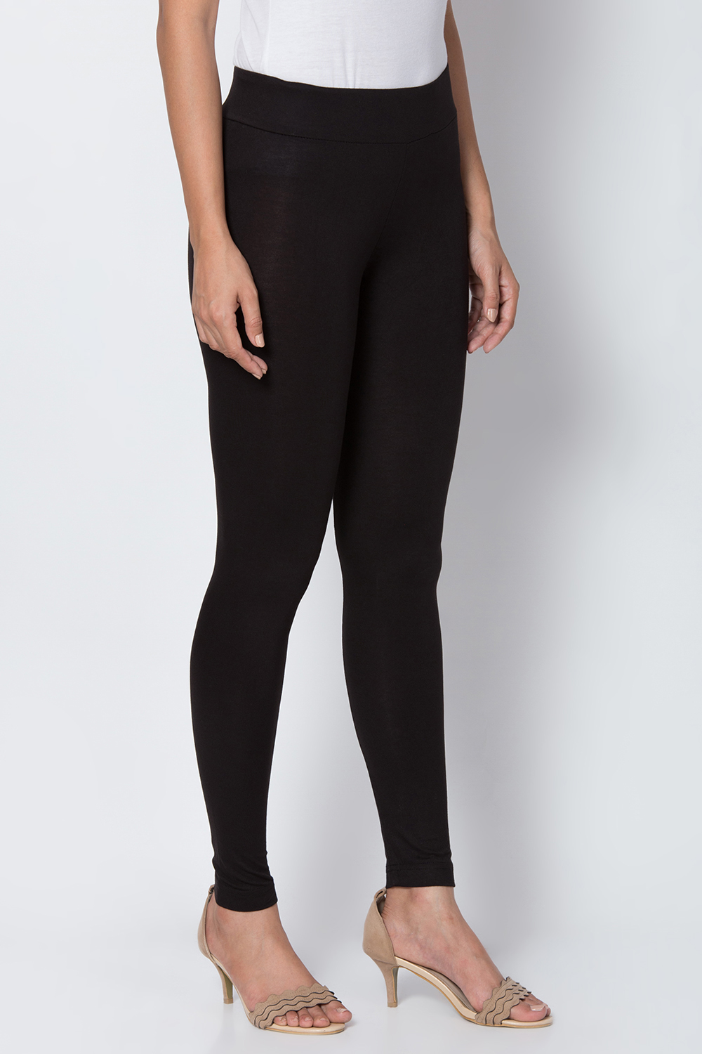 Black Viscose Lycra Solid Leggings image number 2