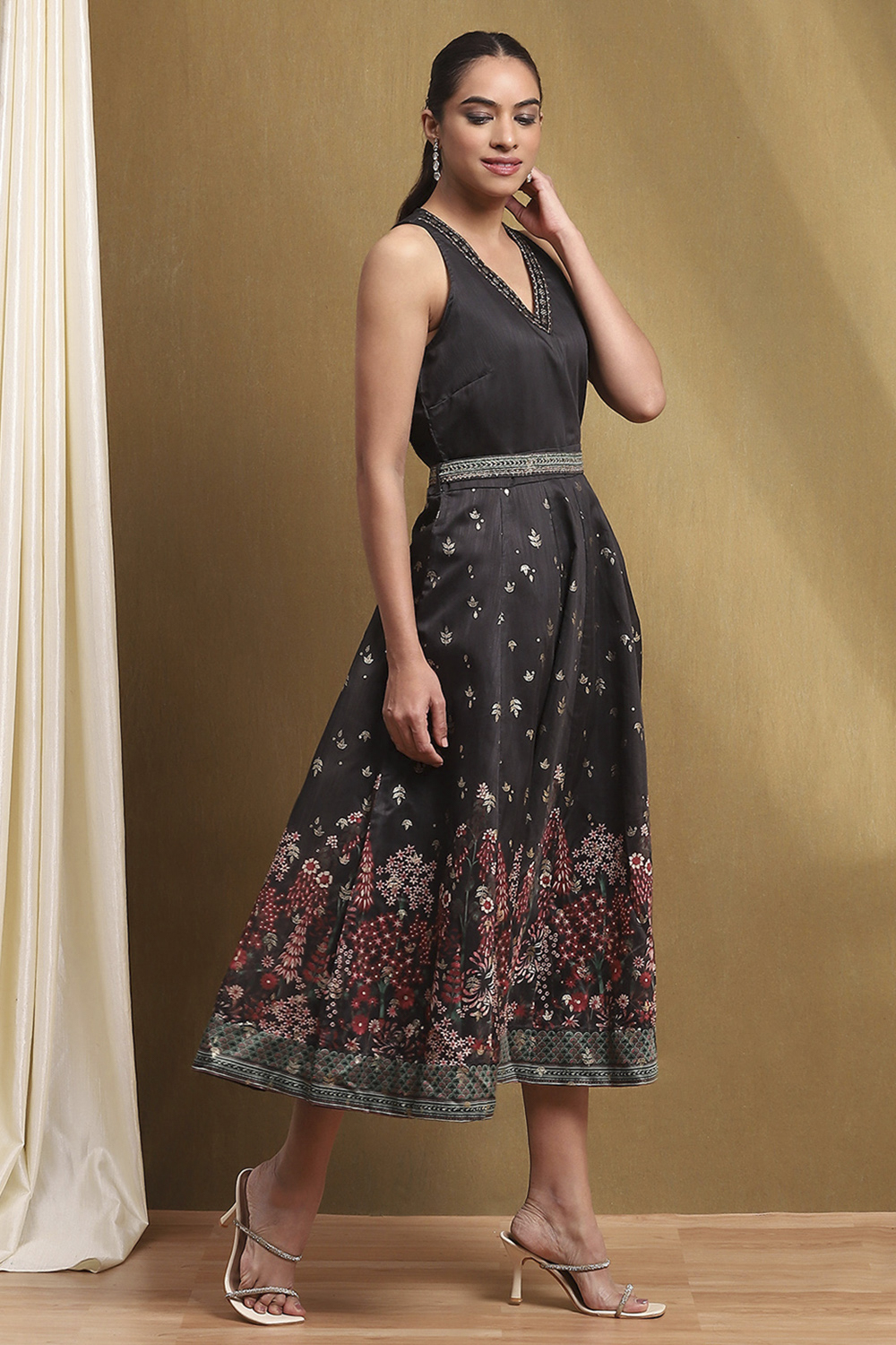 Red Dupion Floral Printed Flared Dress image number 4