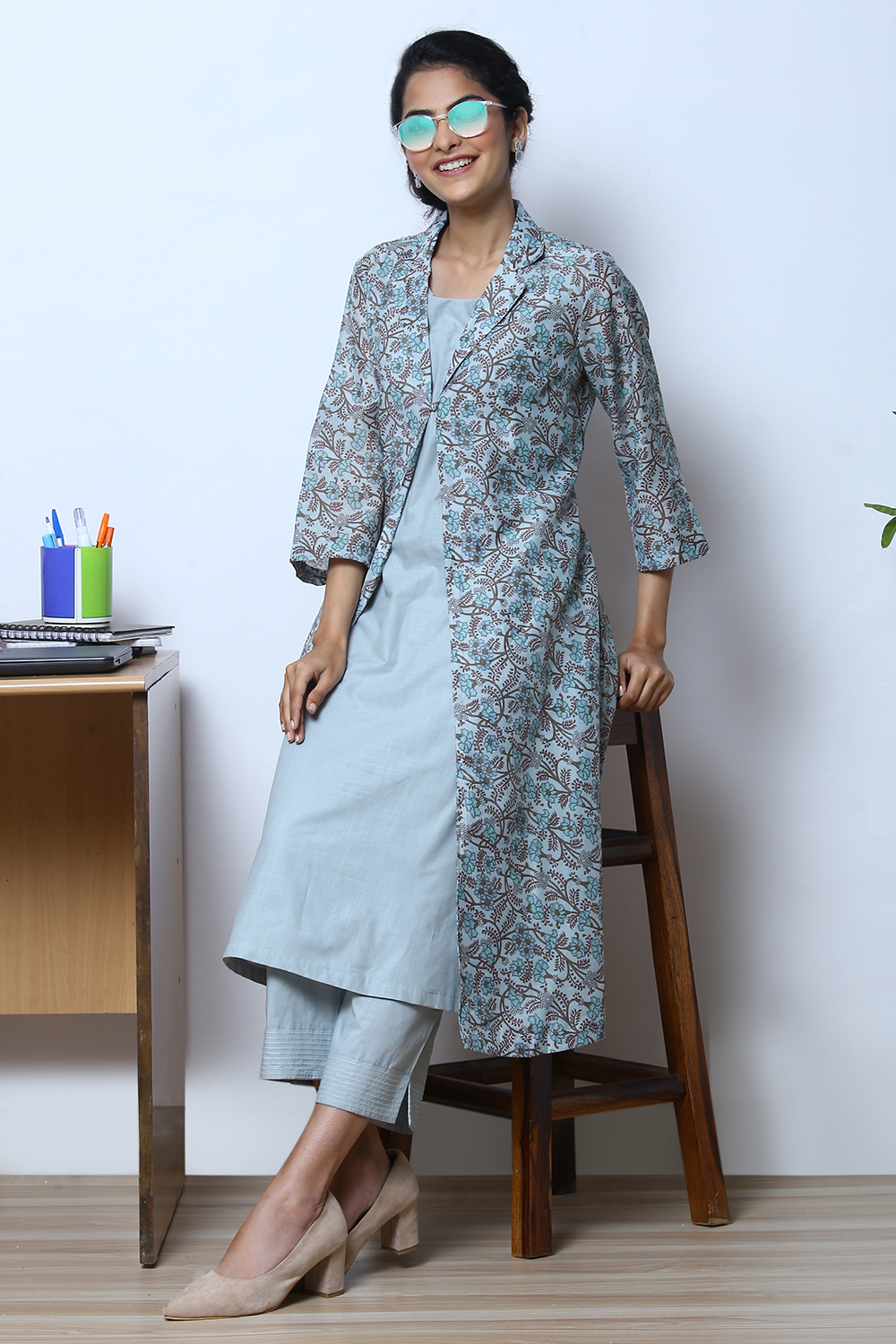 Smoke Blue Art Silk Fusion Kurta Relaxed Pant Suit Set image number 3