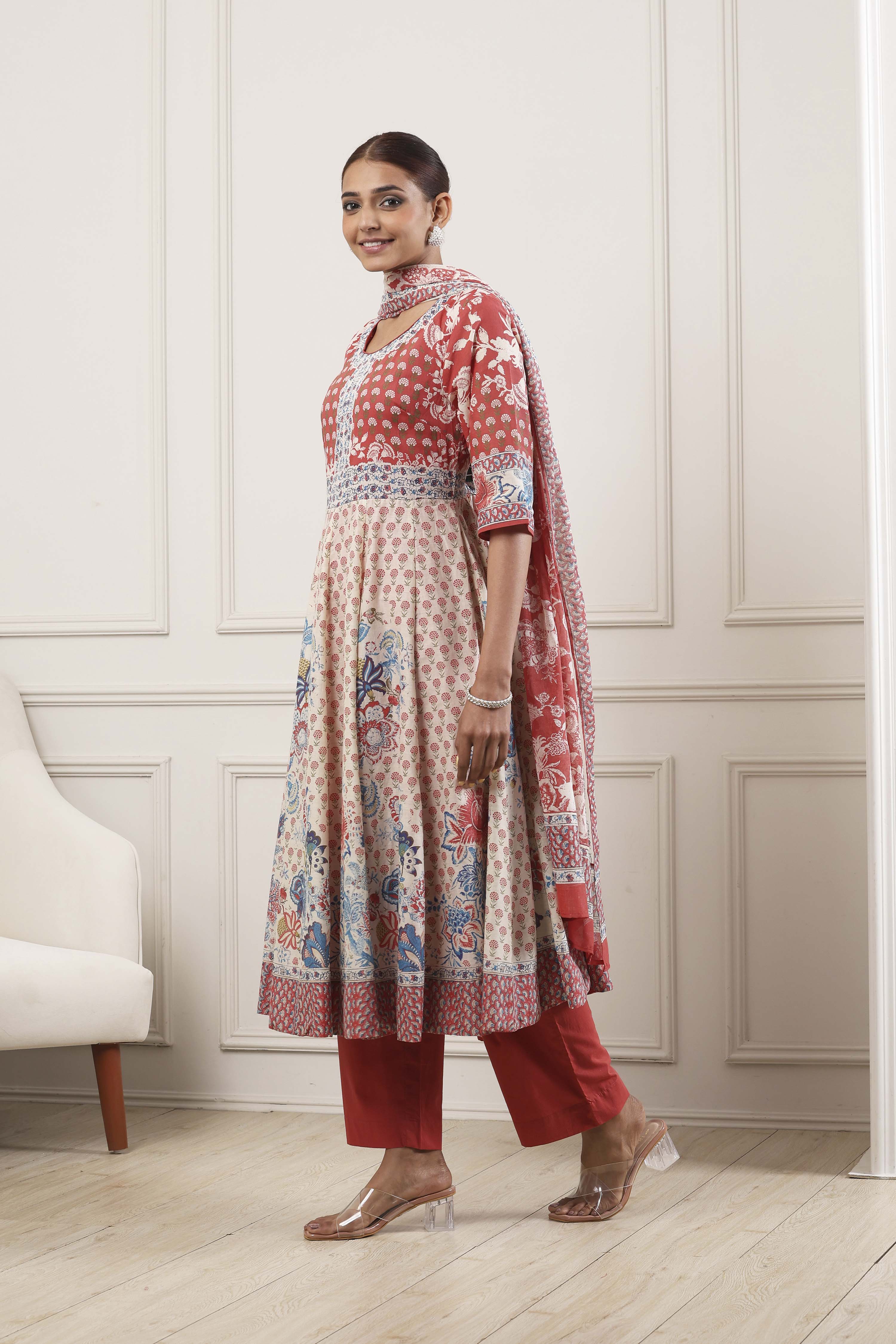 Red and White Cotton Printed Anarkali Suit Set image number 4