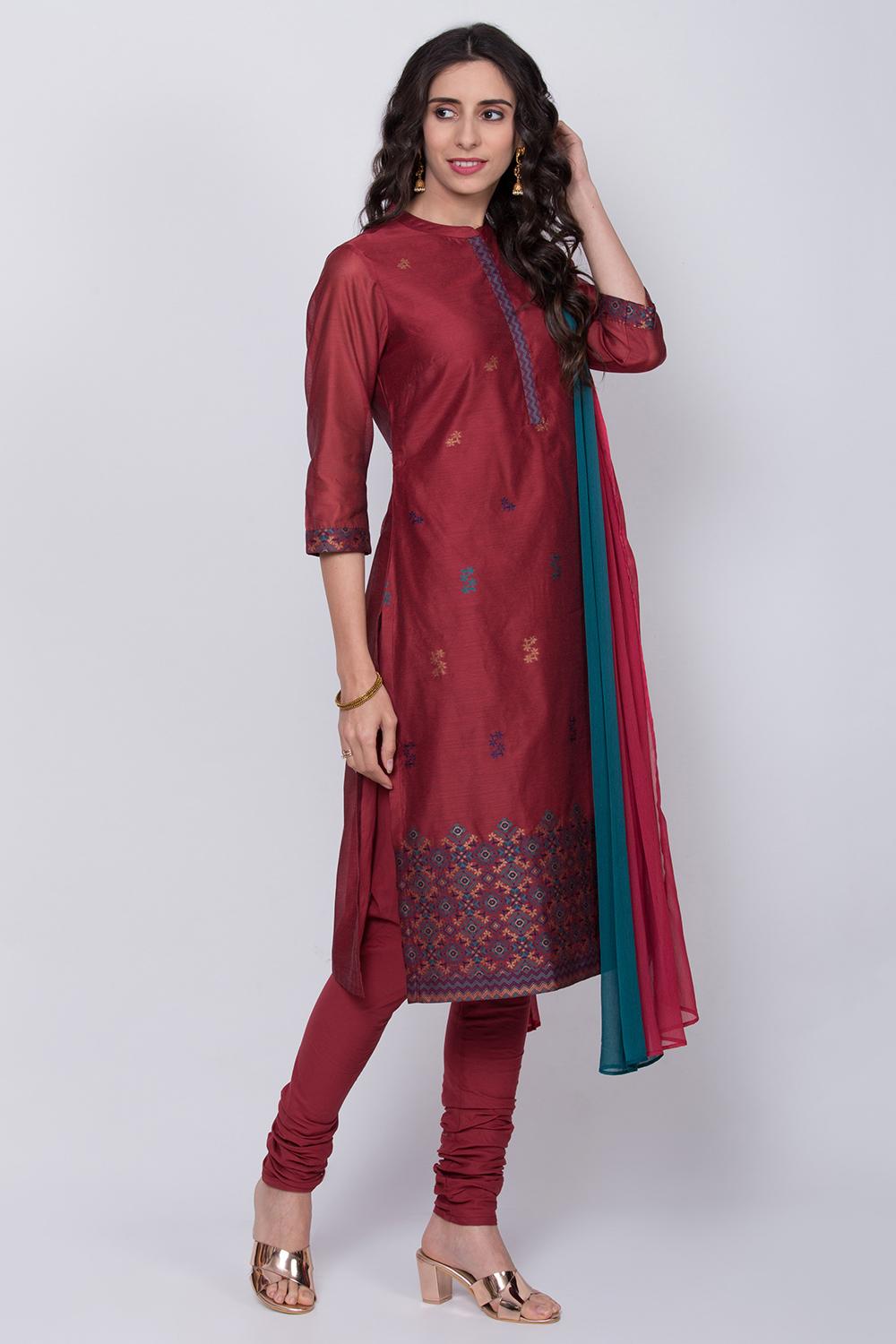 Maroon Straight Kurta Churidar Suit Set image number 3