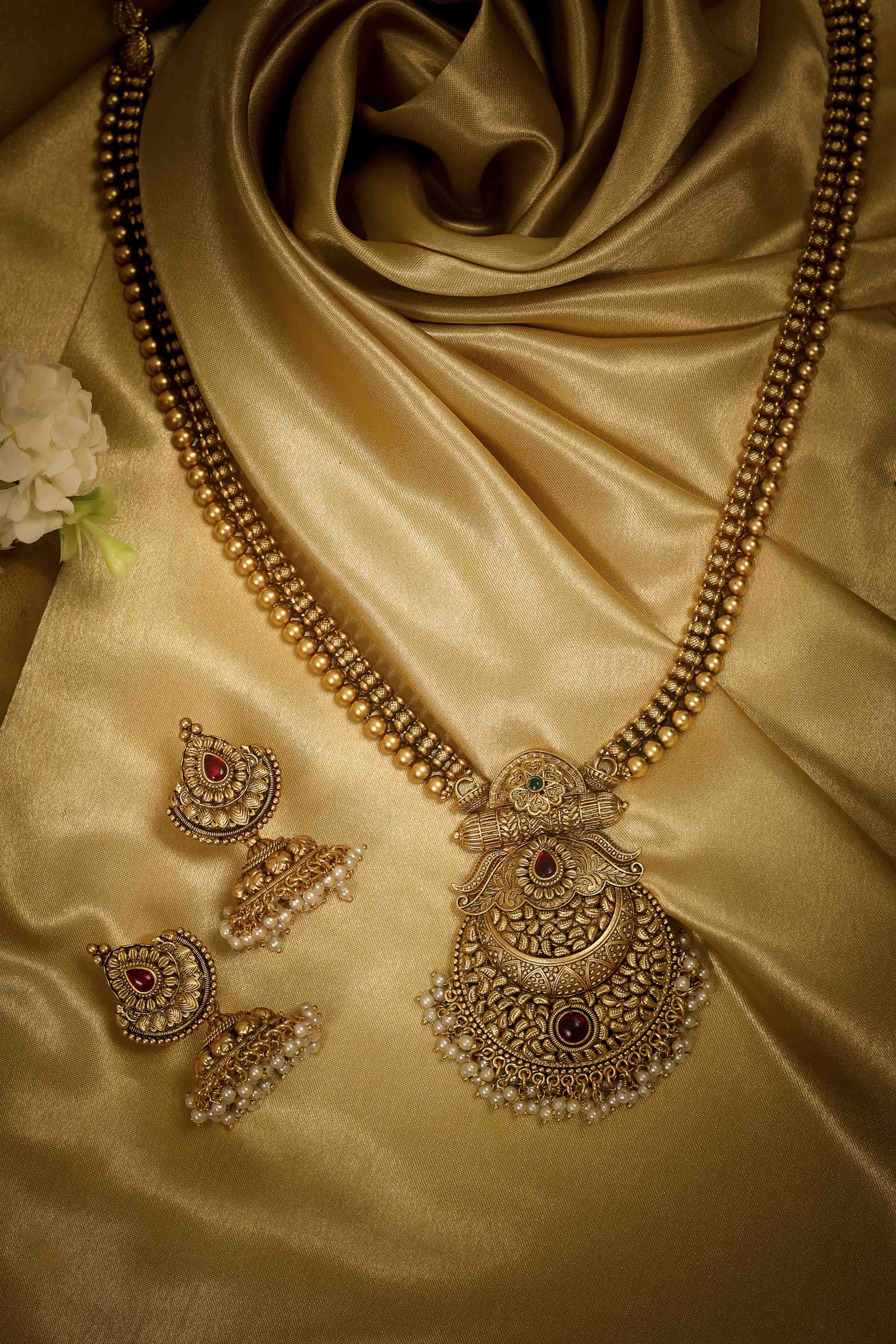 Gold Brass Temple Set image number 2