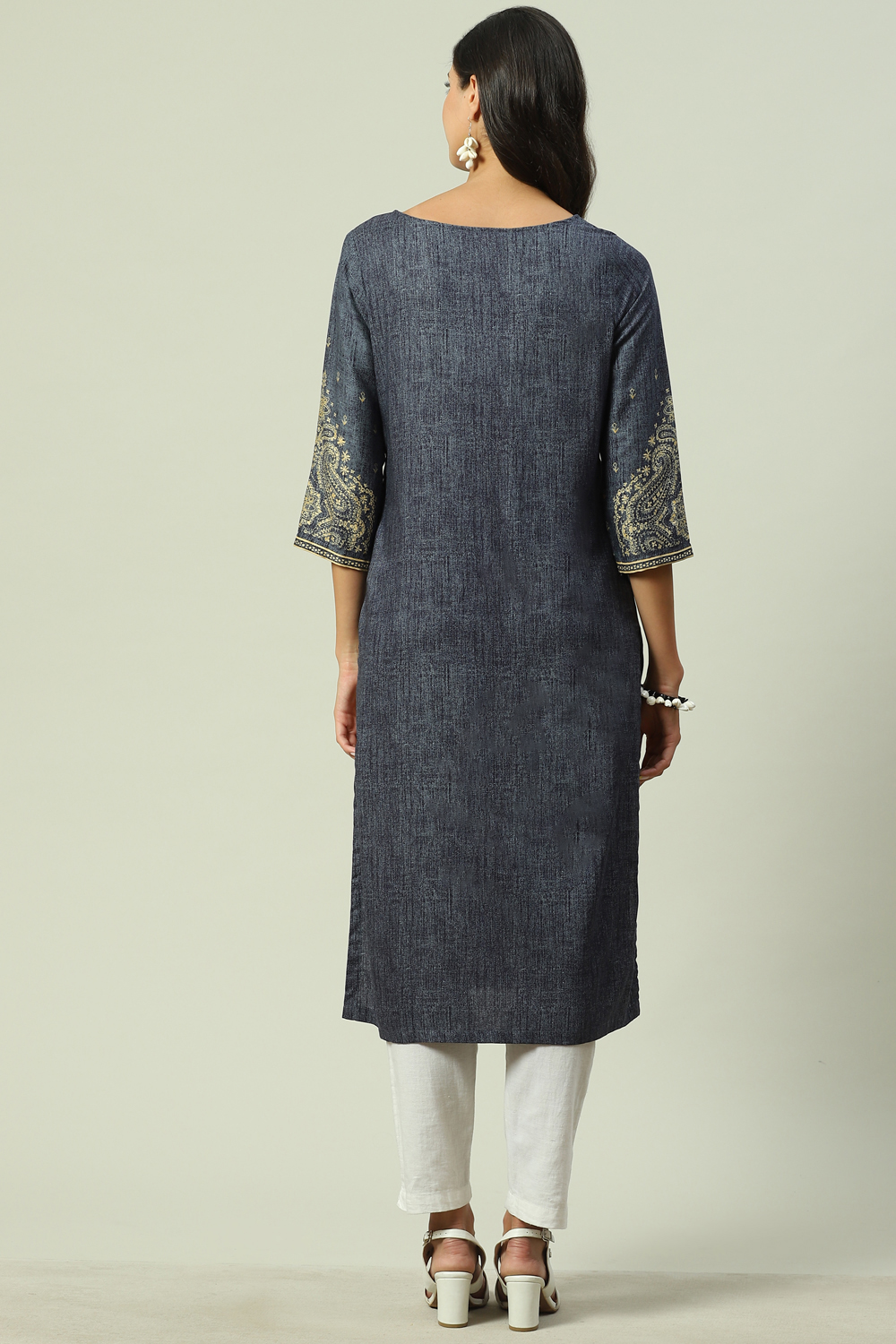 Blue Rayon Straight Printed Kurta image number 3