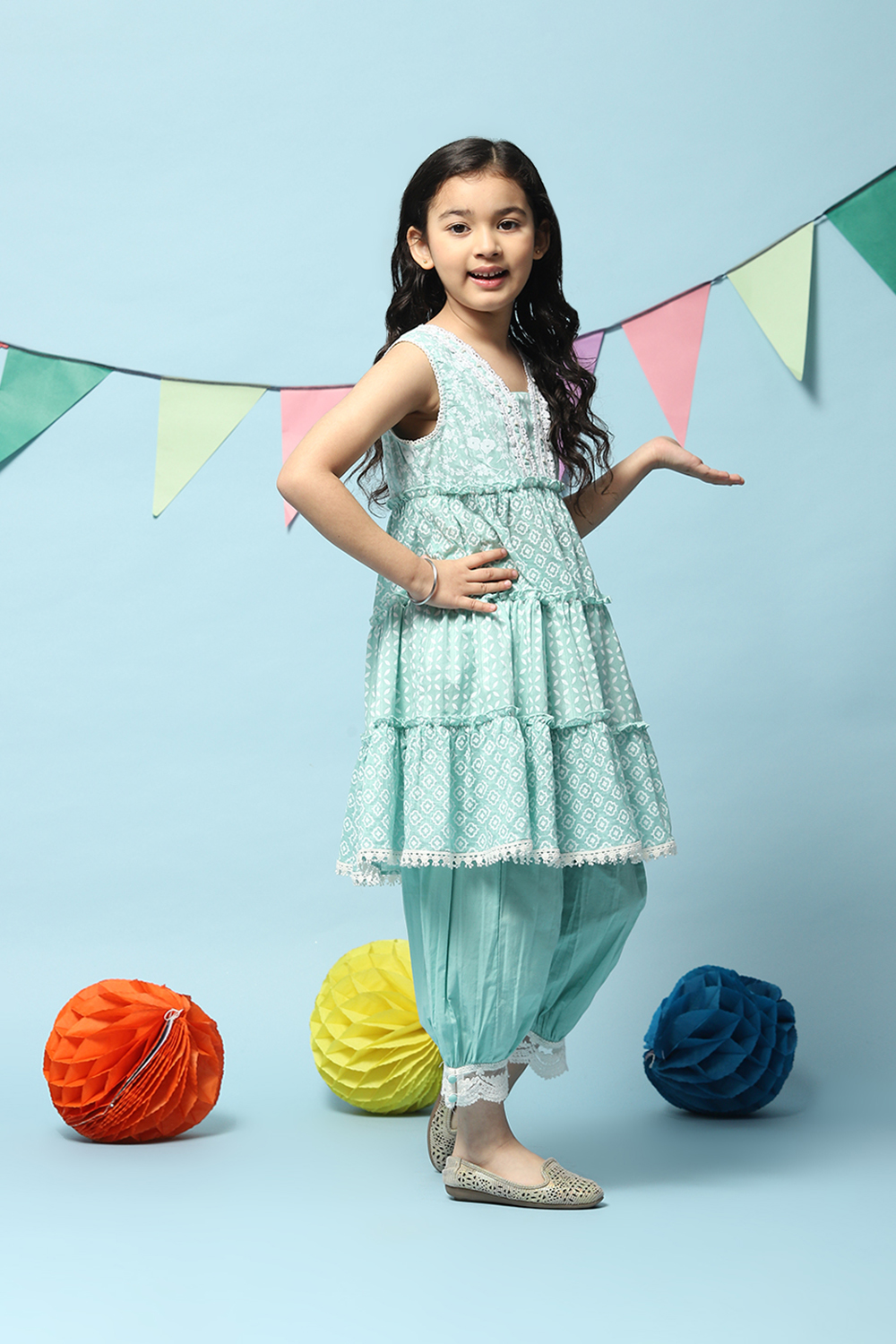 Mint Green Cotton Tiered Kurta Salwar 2 Piece Set image number 5