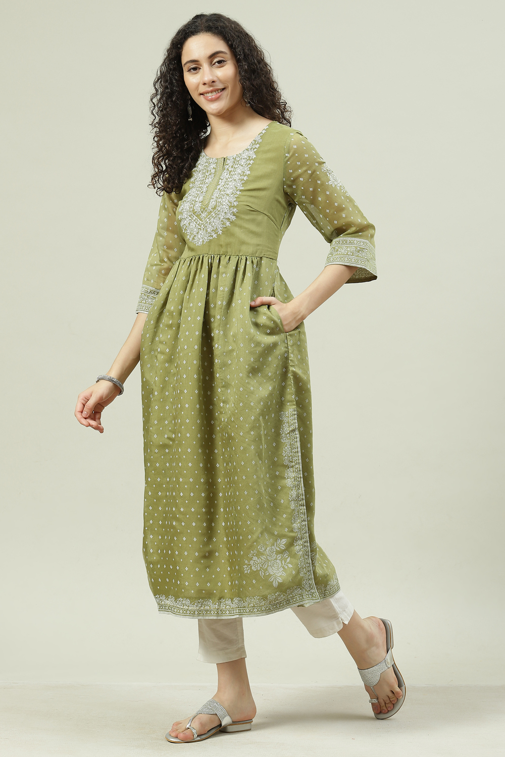 Green Art Silk Flared Printed Kurta image number 2