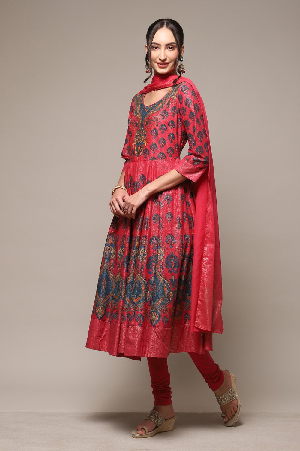 Green Cotton Anarkali Kurta Churidar Suit Set image number 5