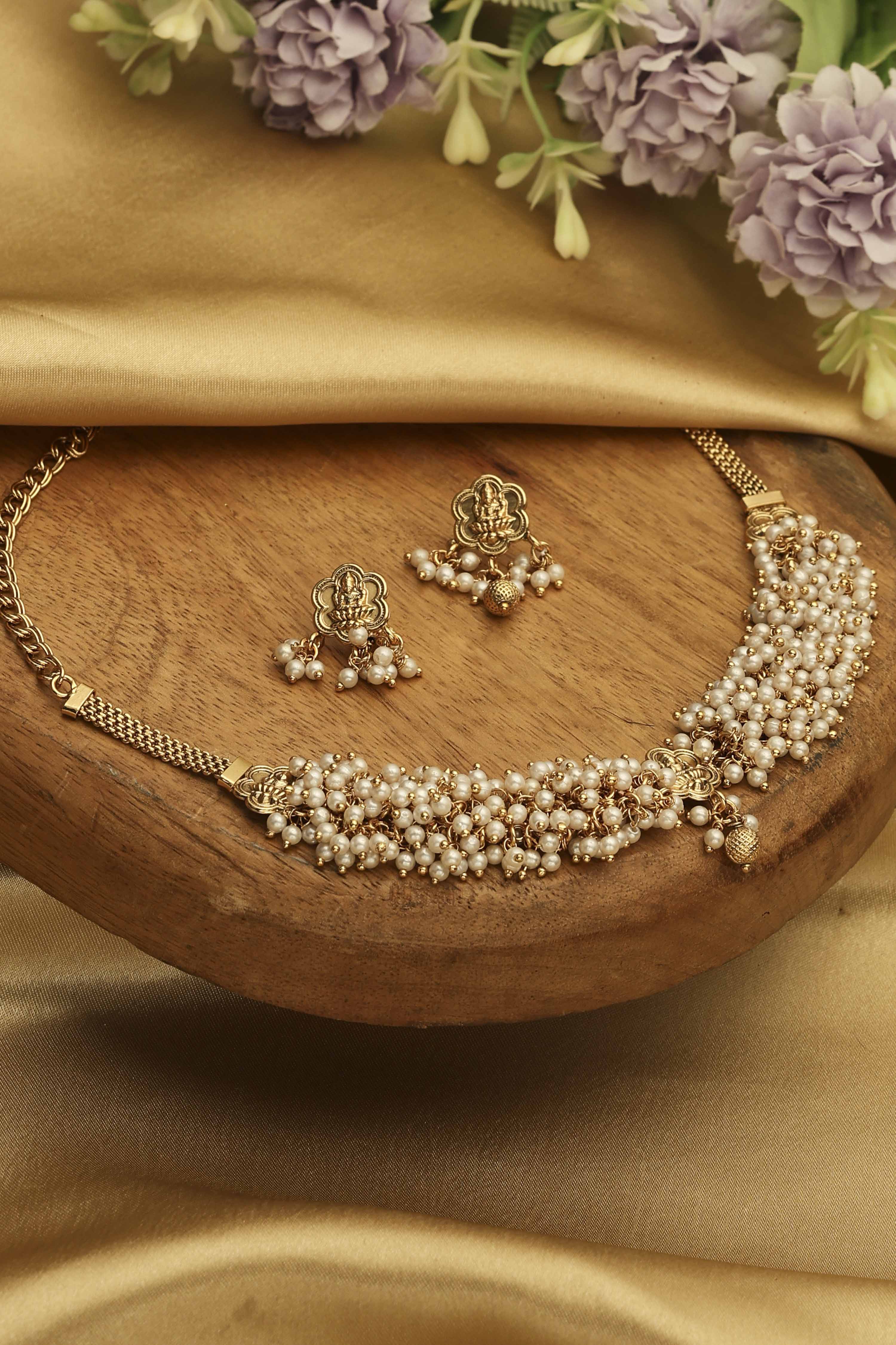 Gold Stone Necklace Set image number 0