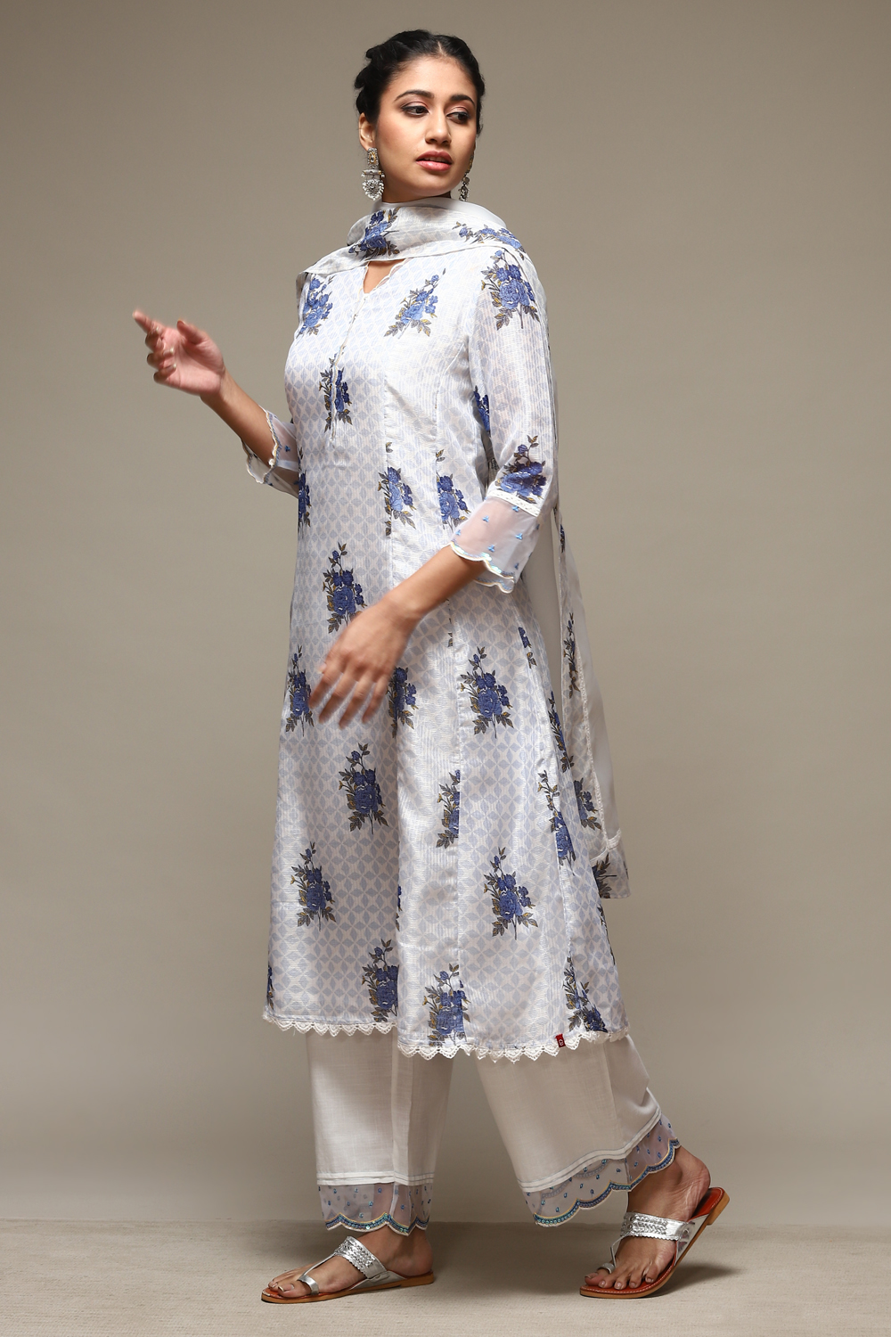 Off White Cotton Blend A-Line Kurta Palazzo Suit Set image number 5