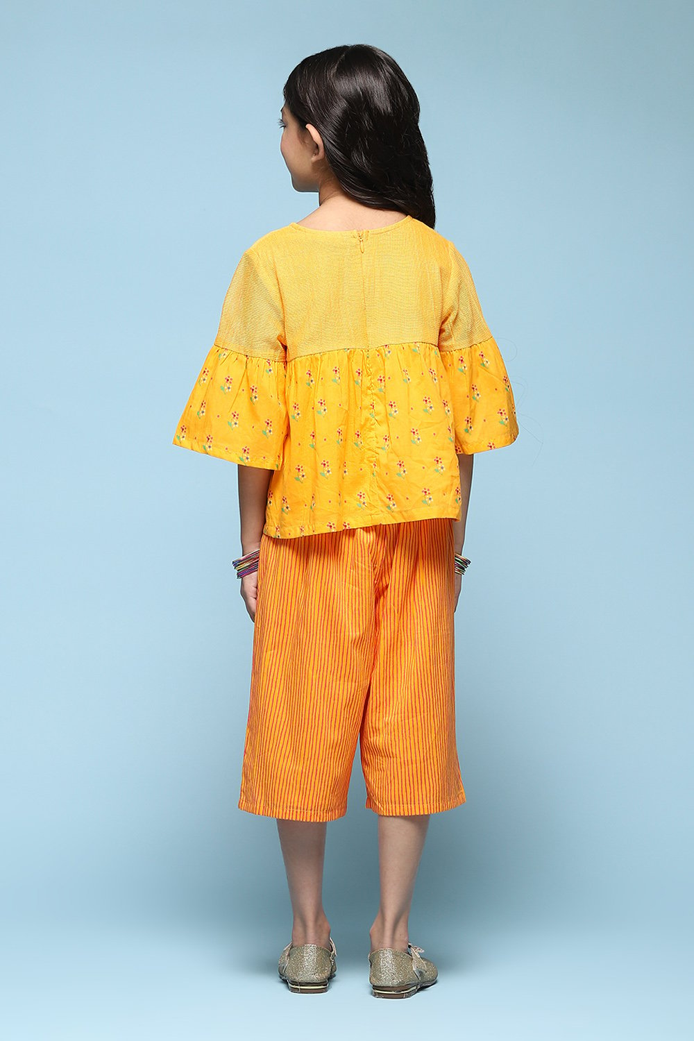 Yellow Cotton Straight Printed Kurta Set image number 4