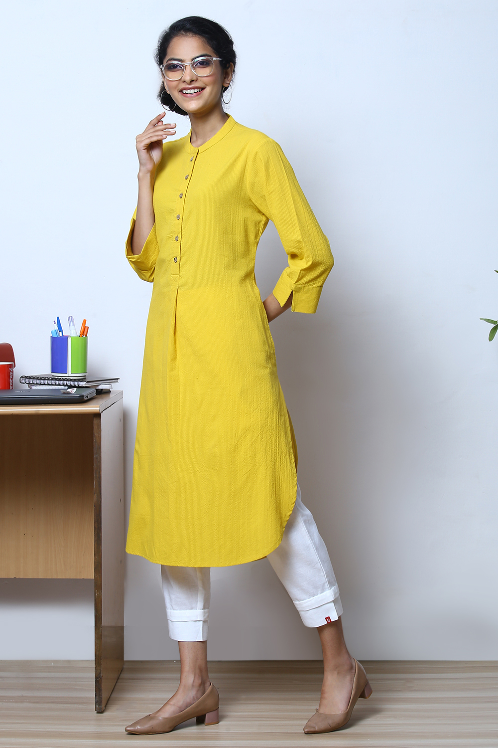 Navy Cotton Yarndyed Kurta image number 4