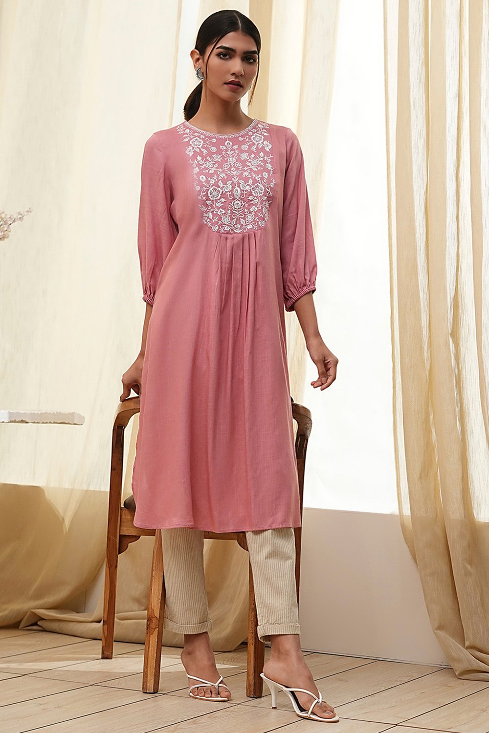 Aqua Solid Gathered Straight Kurta image number 0