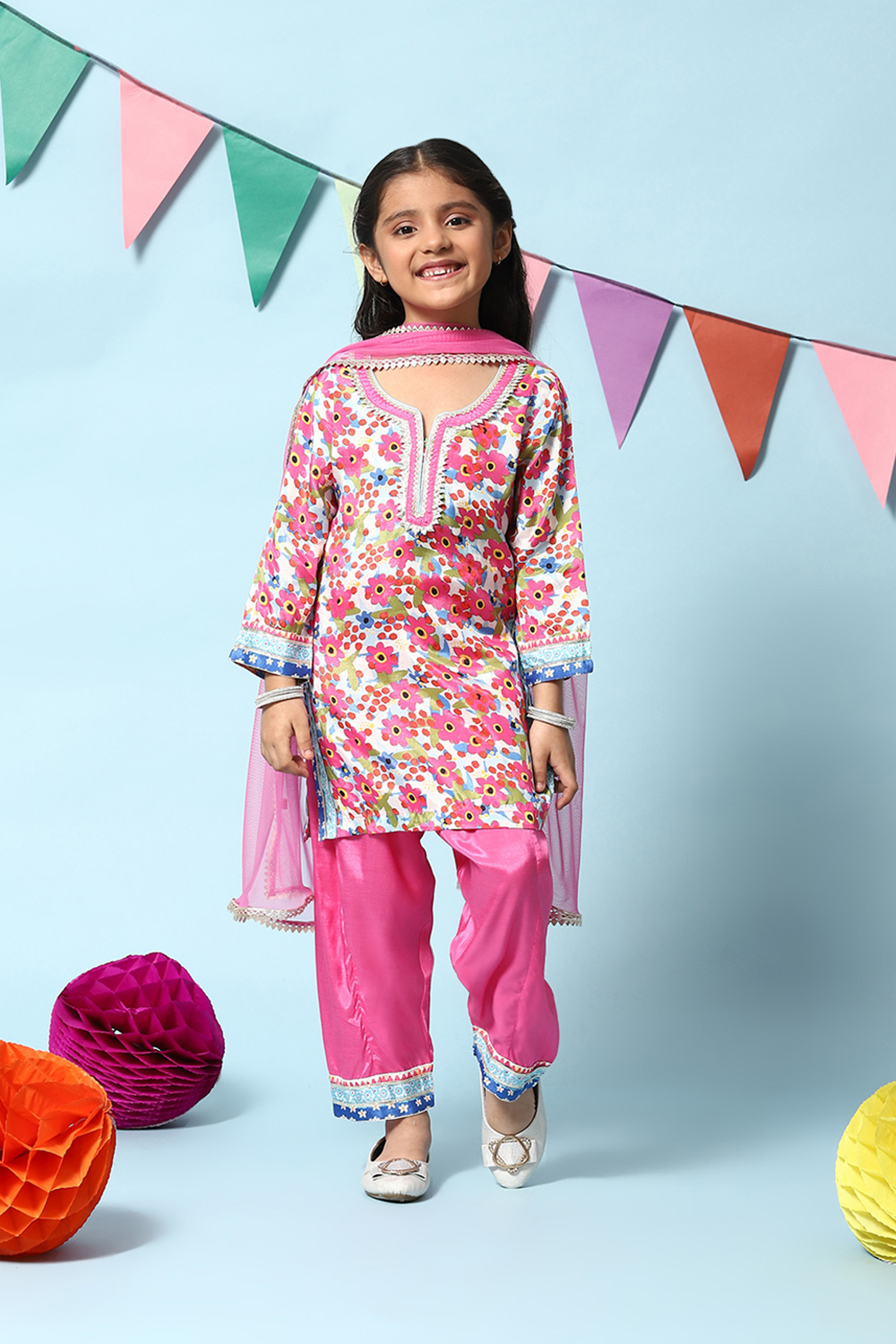 Pink Viscose Straight Kurta Salwar Suit Set image number 7