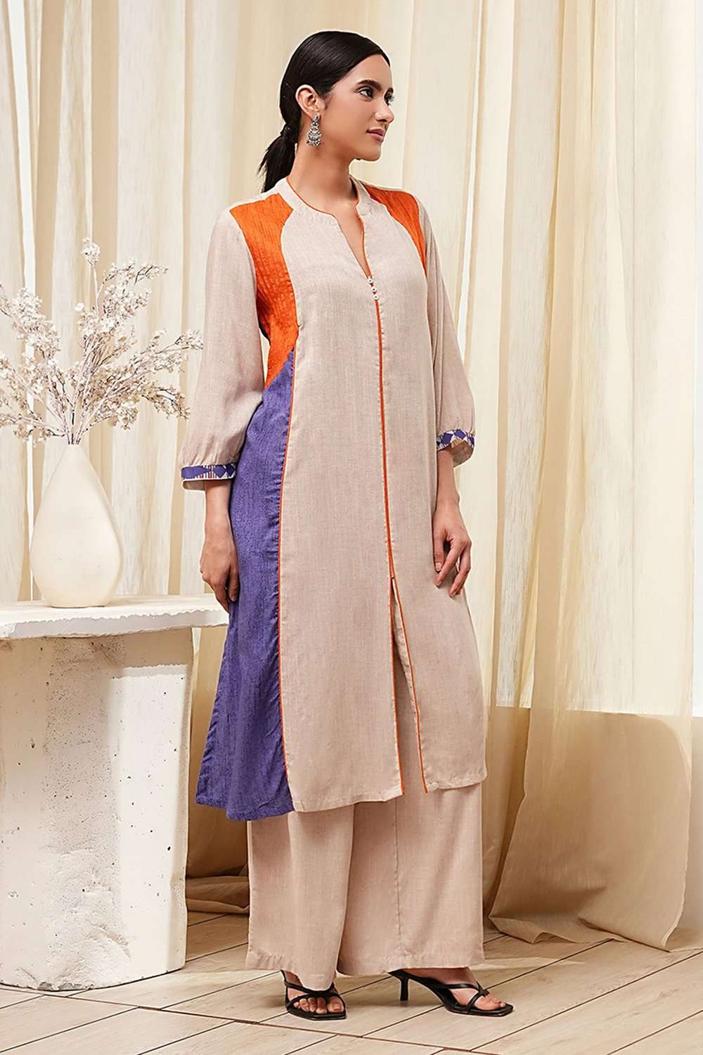 Beige Straight Printed Kurta Set image number 5