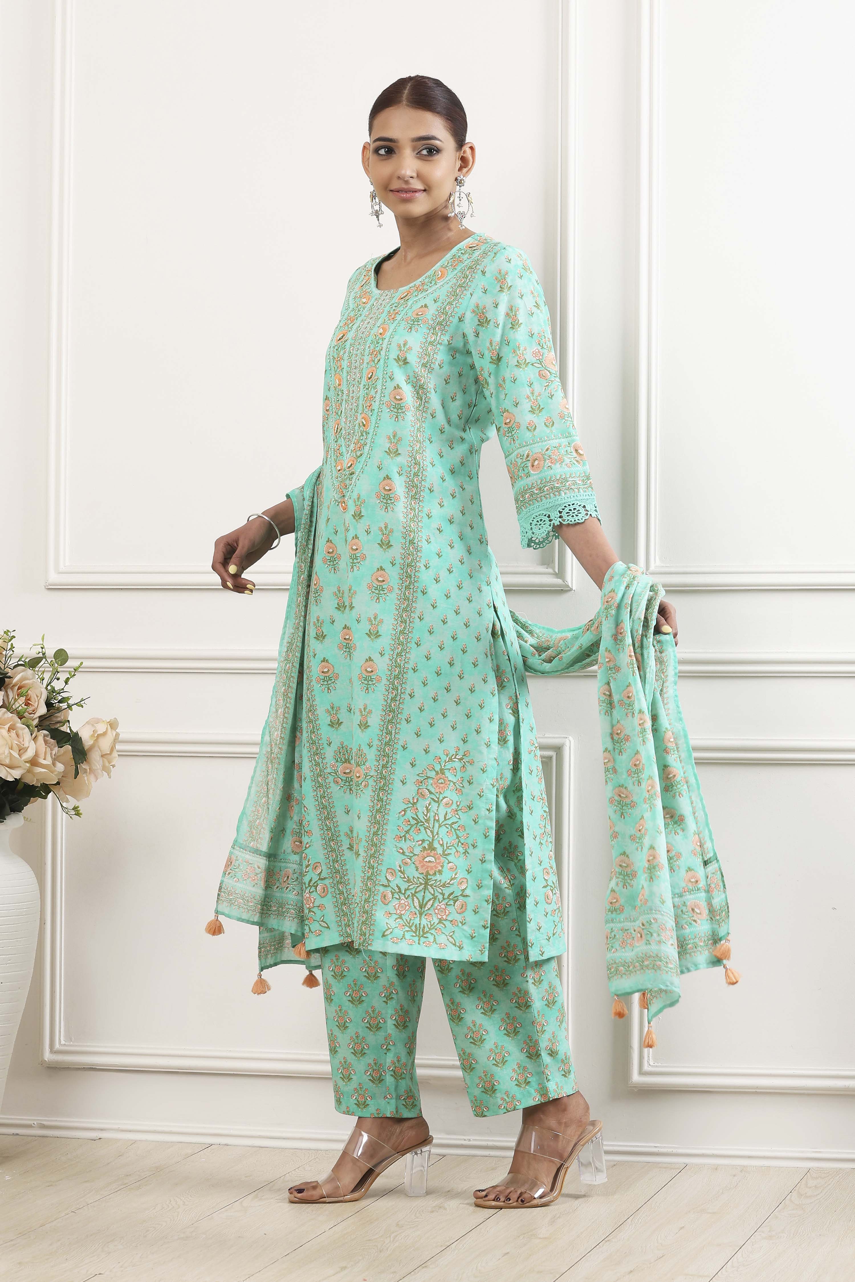 Green Cotton Straight Suit Set image number 3