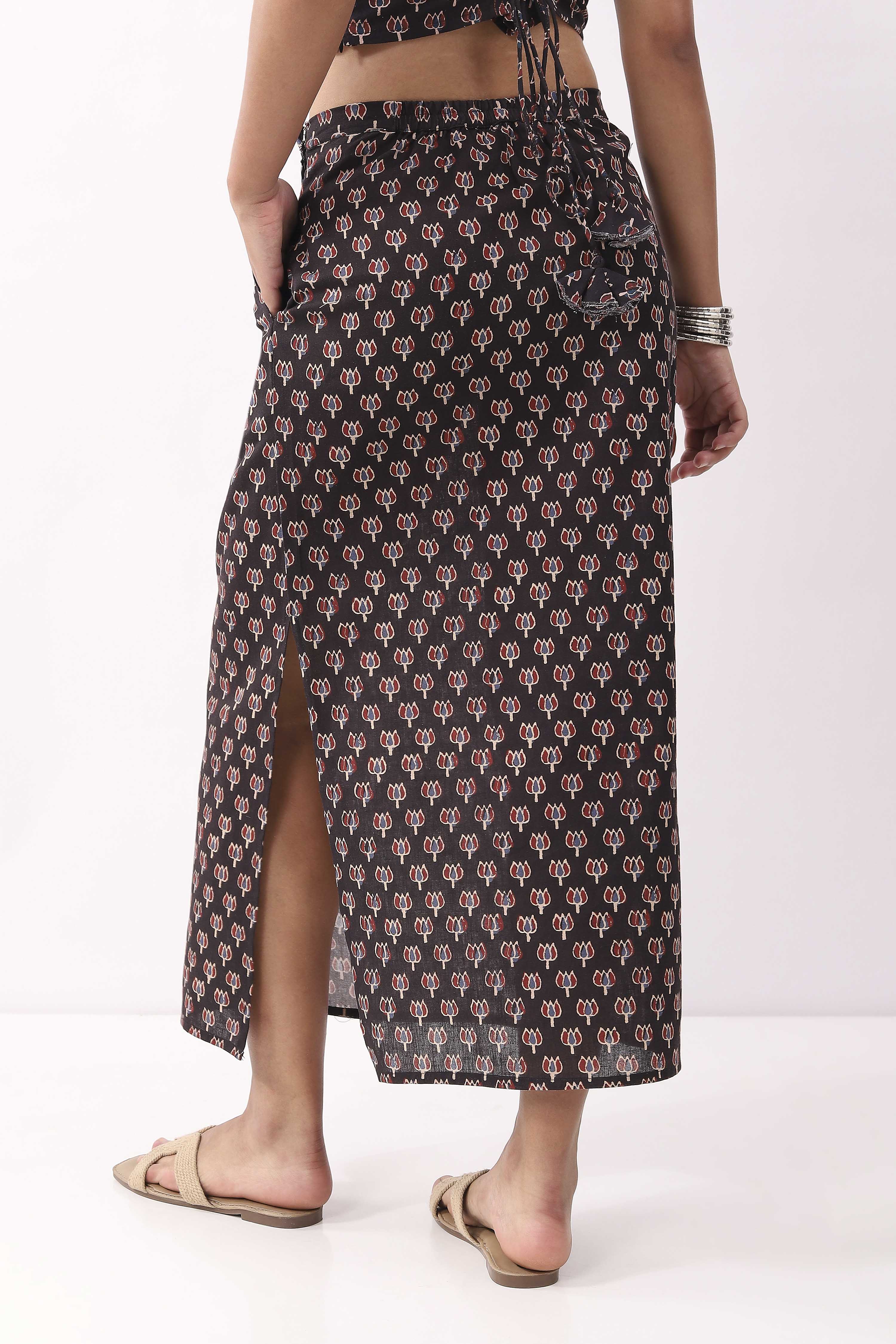 Black Cotton Floral Straight Maxi Skirt image number 5