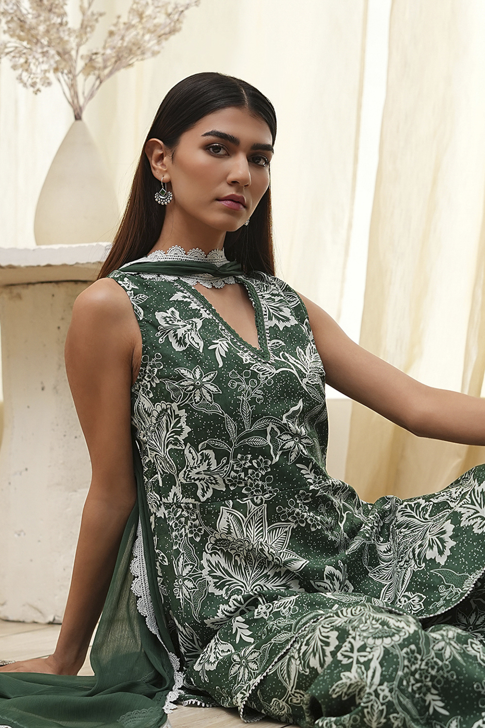 Green Cotton Floral Peplum Suit Set image number 7