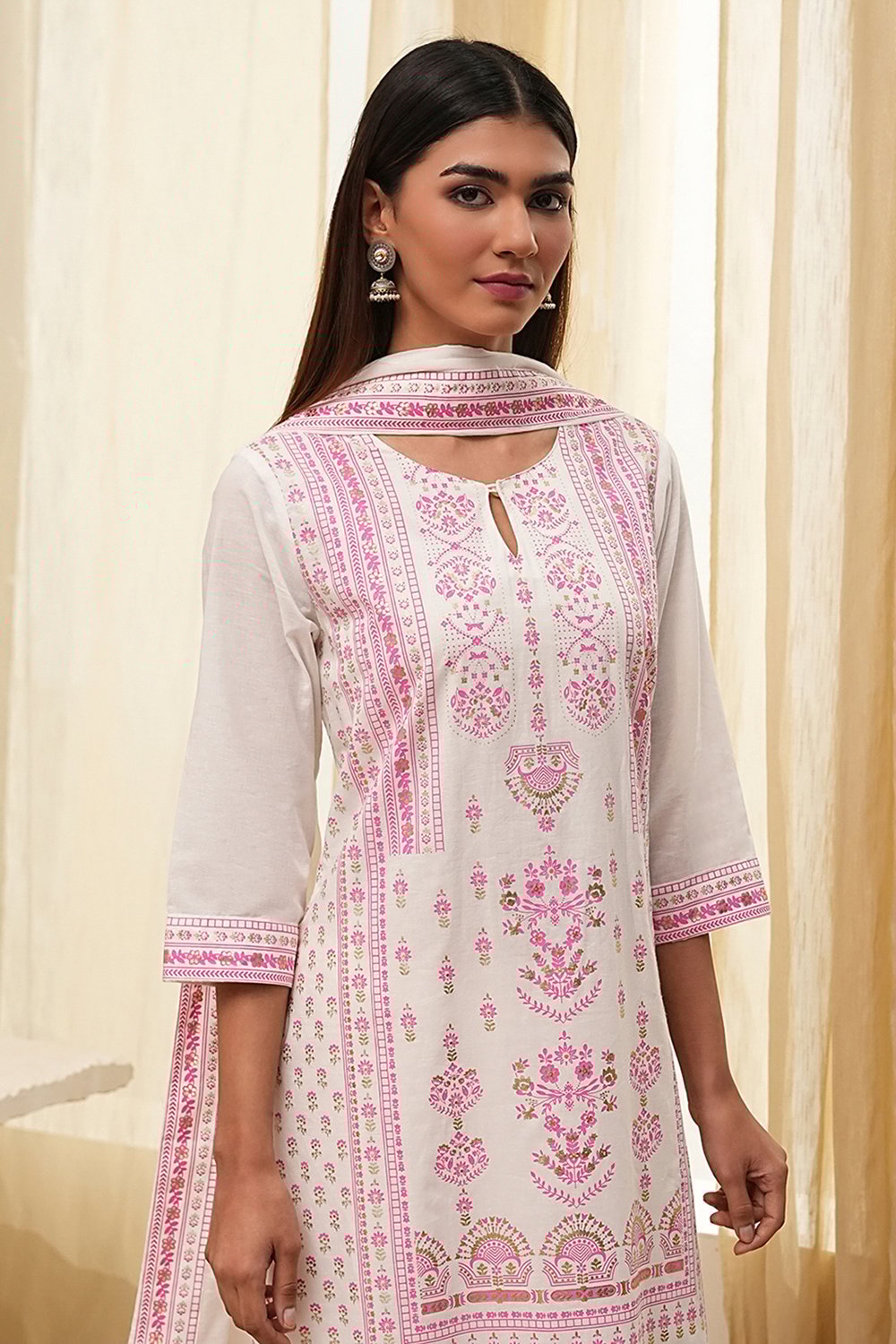 Off-White and Pink Cotton Straight Suit Set image number 1