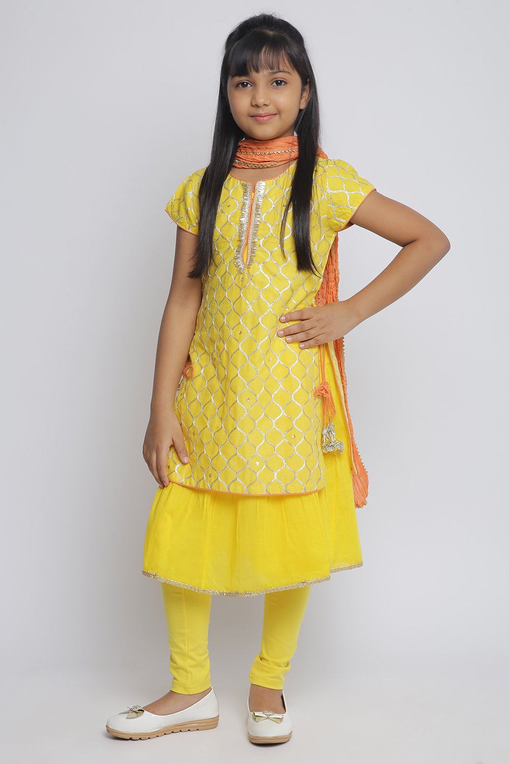Yellow Cotton Double Layered Kurta Churidar Suit Set image number 3