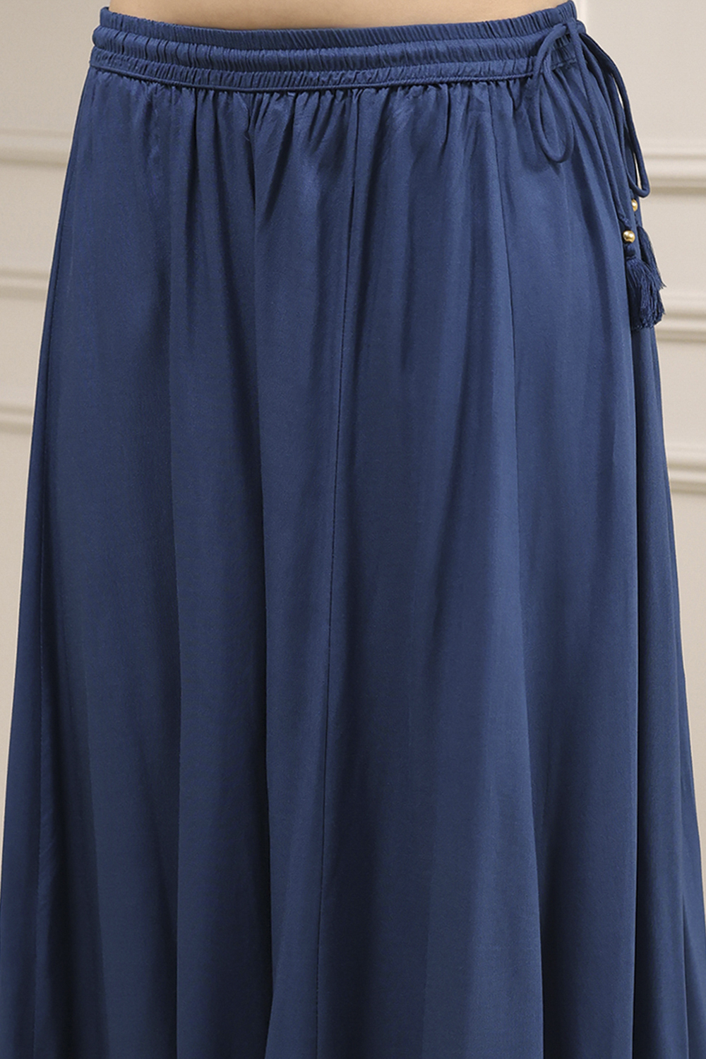 Navy Blue Embroidered Straight Suit Set image number 2