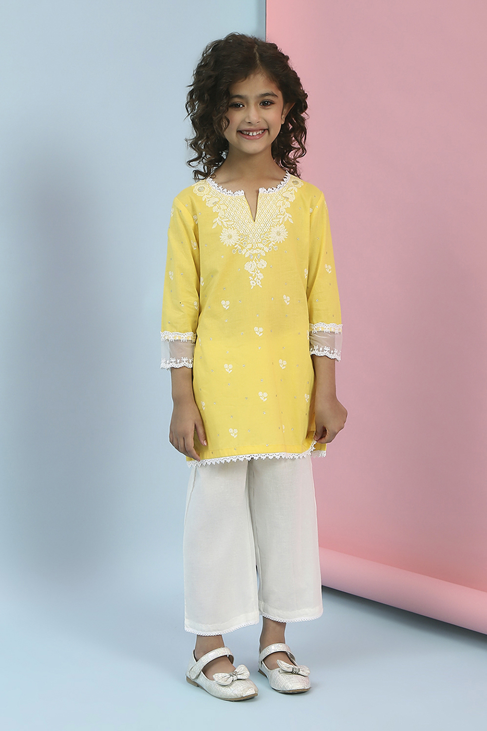 Yellow and White Cotton Printed Kurta Set image number 6