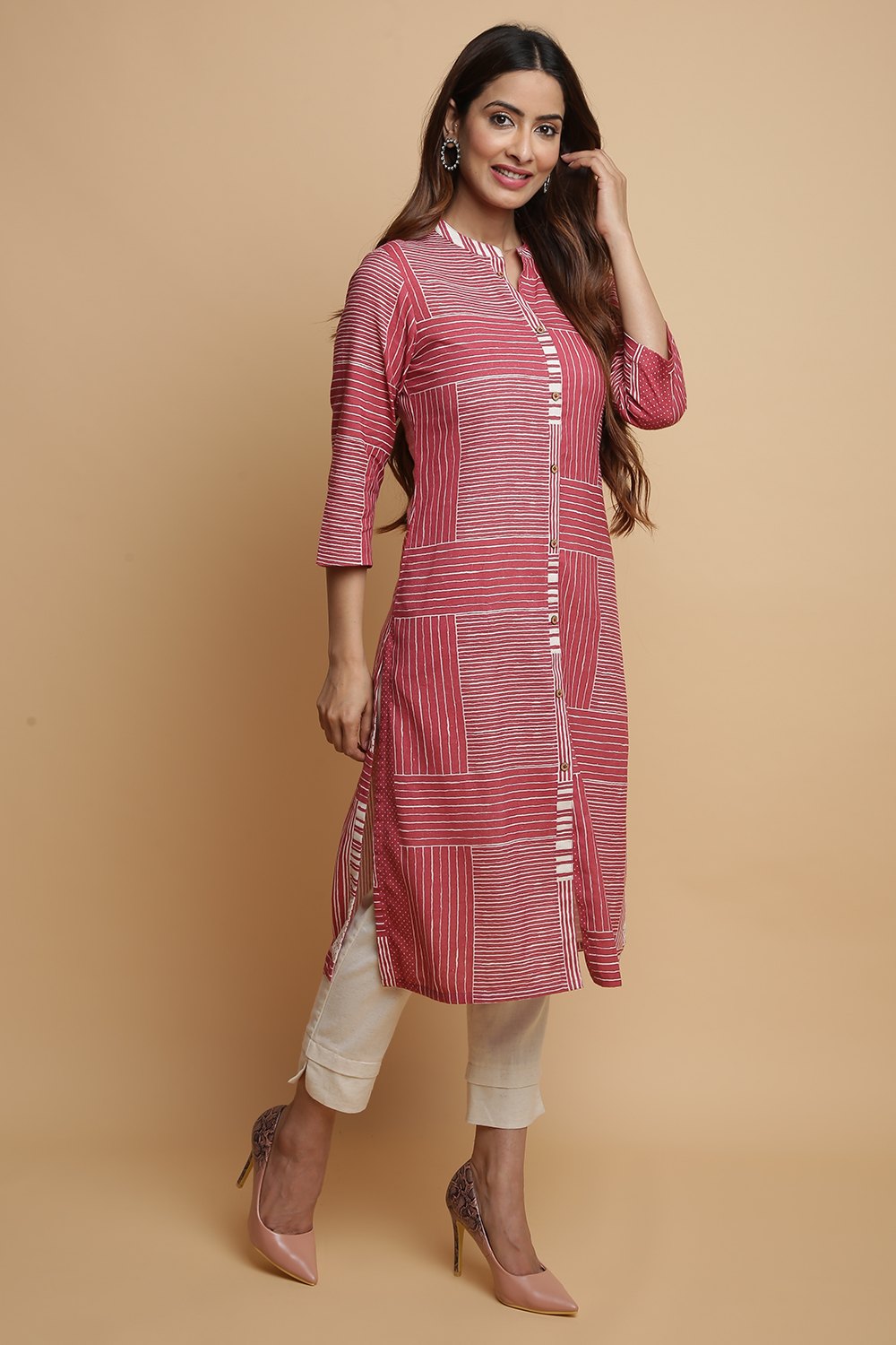 Green Cotton Blend Straight Kurta Slim Pant Suit Set image number 4