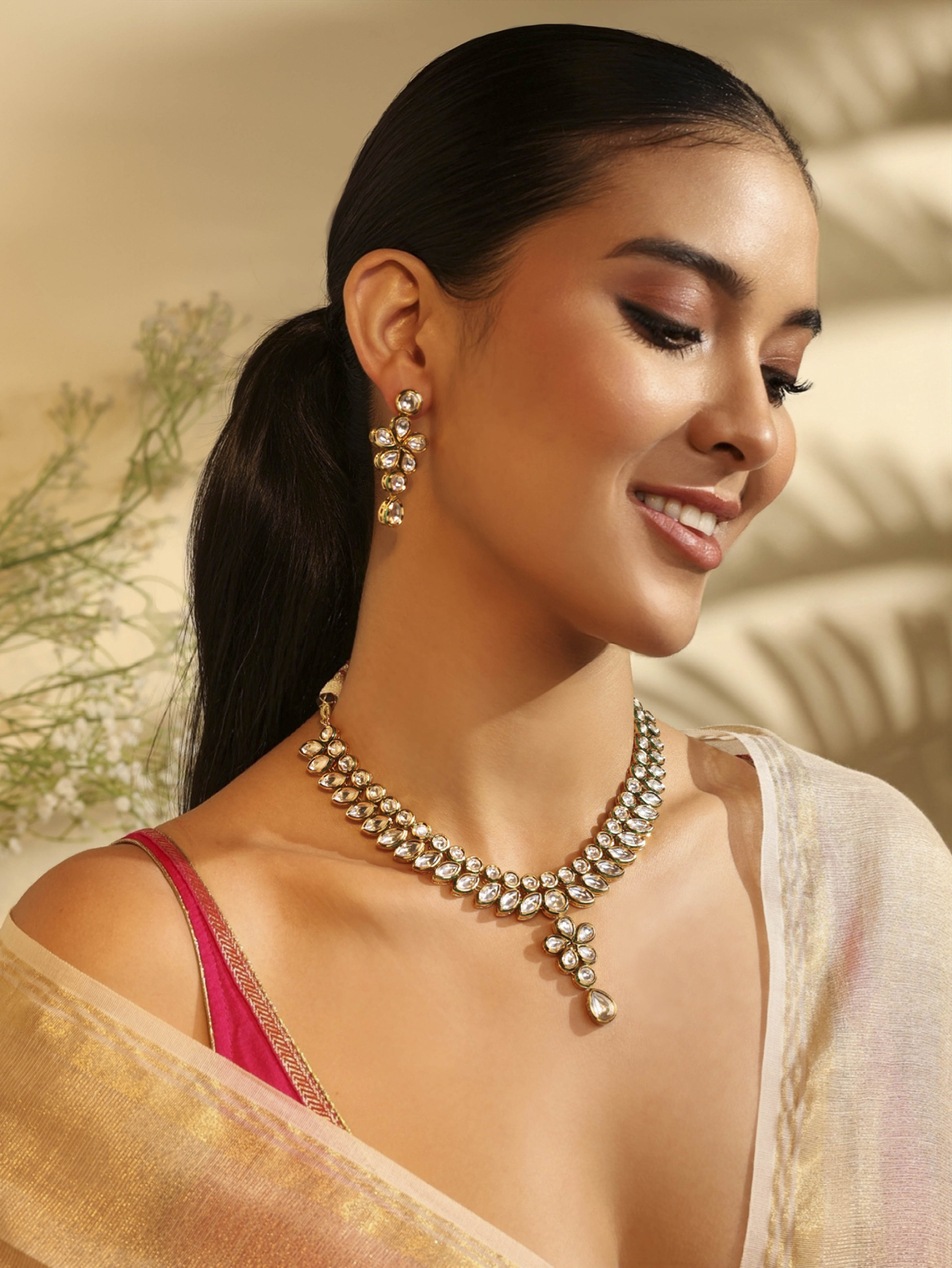 Gold Plated Brass Kundan-Style Necklace Set image number 1