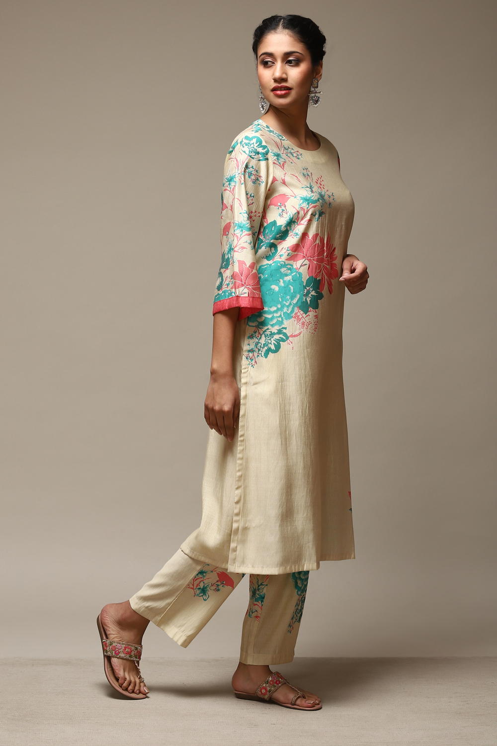 Salmon Viscose Straight Printed 2 Piece Set image number 5