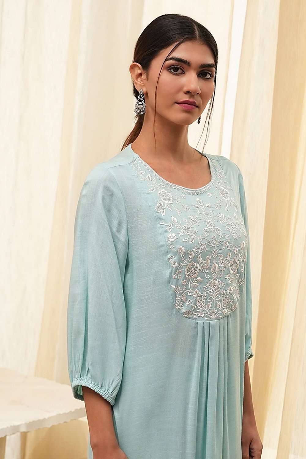 Aqua Solid Gathered Straight Kurta image number 1