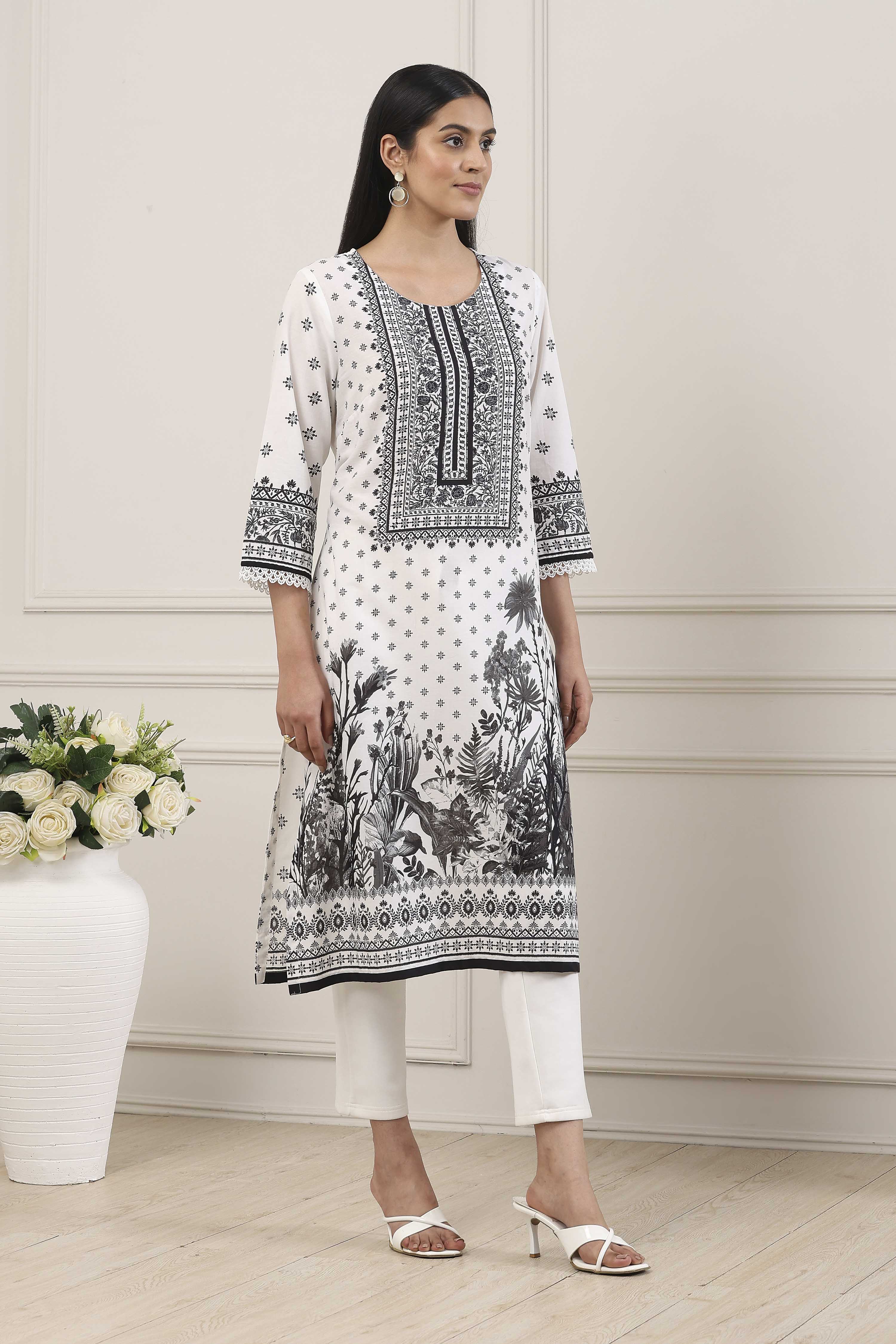 Blue Cotton Ethnic Motifs Printed Straight Kurta image number 4