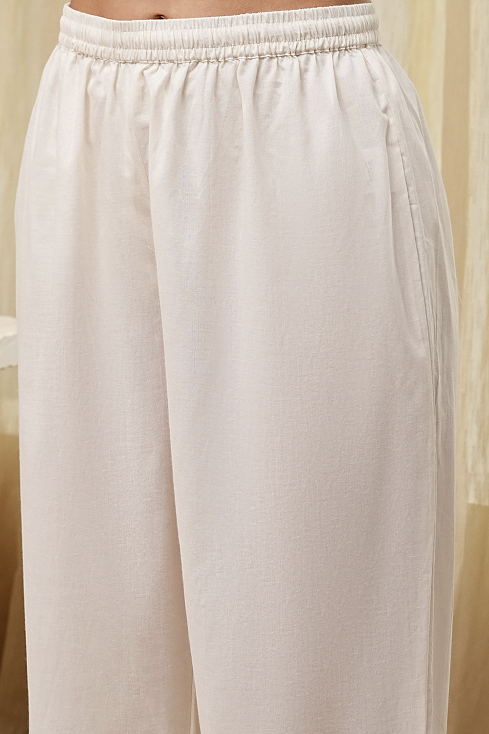 White and Black Cotton Gathered Kurta Set image number 2