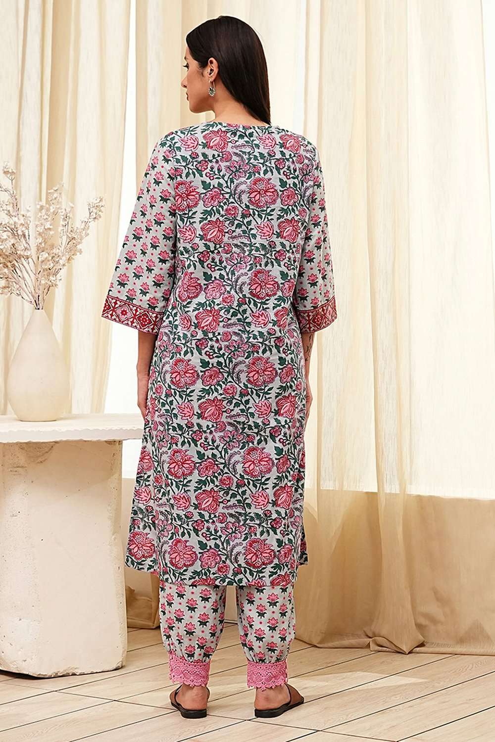 Blue and Pink Cotton Printed Straight Kurta Set image number 4